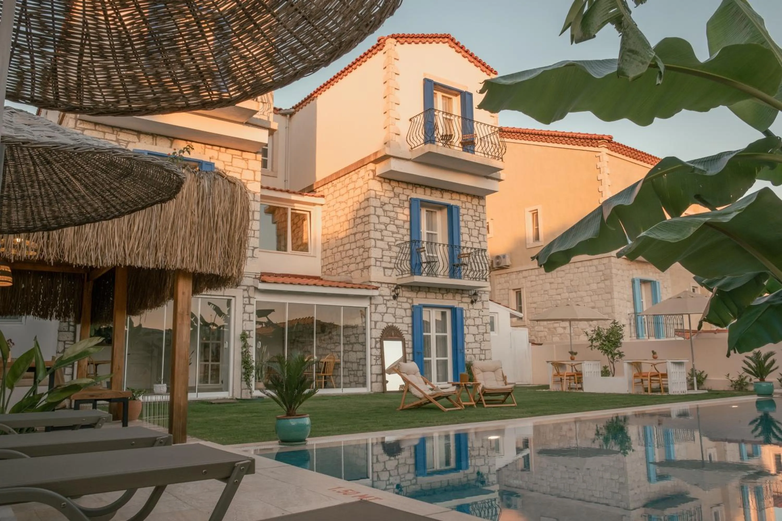 Property building in Alacati Fora Bella