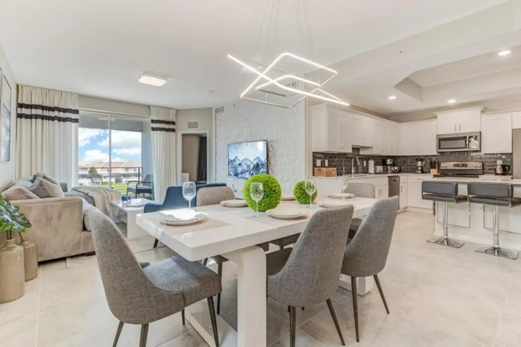 Storey Lake 3111 IHR 1059