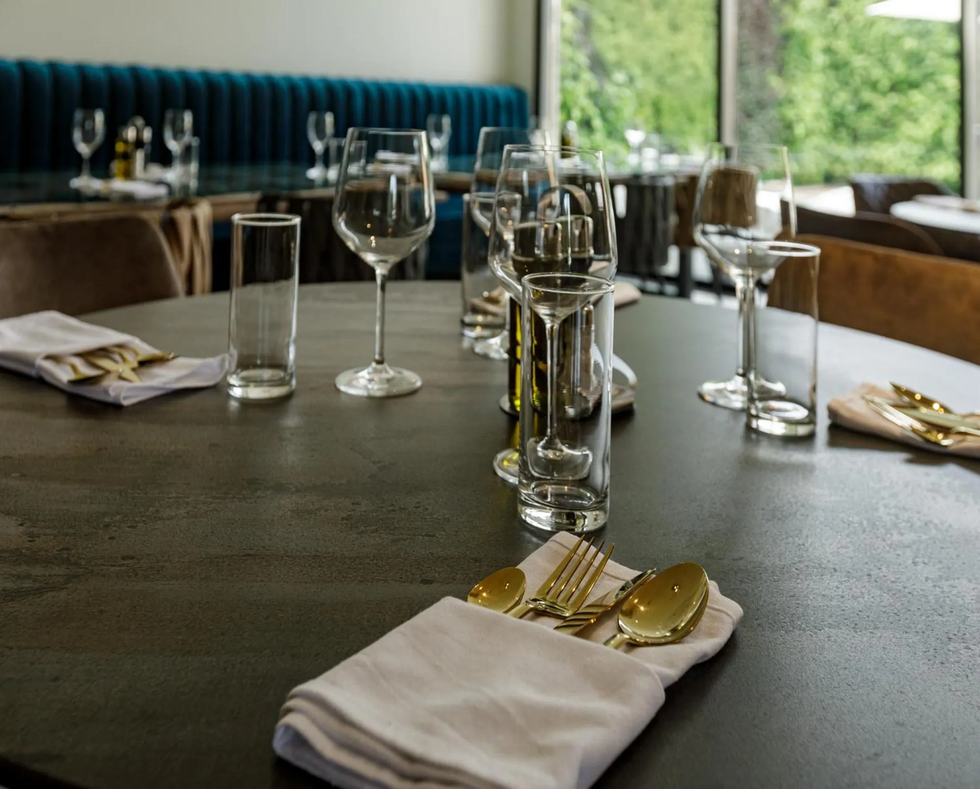 Restaurant/places to eat in D'avenue Boutique Hotel Accra