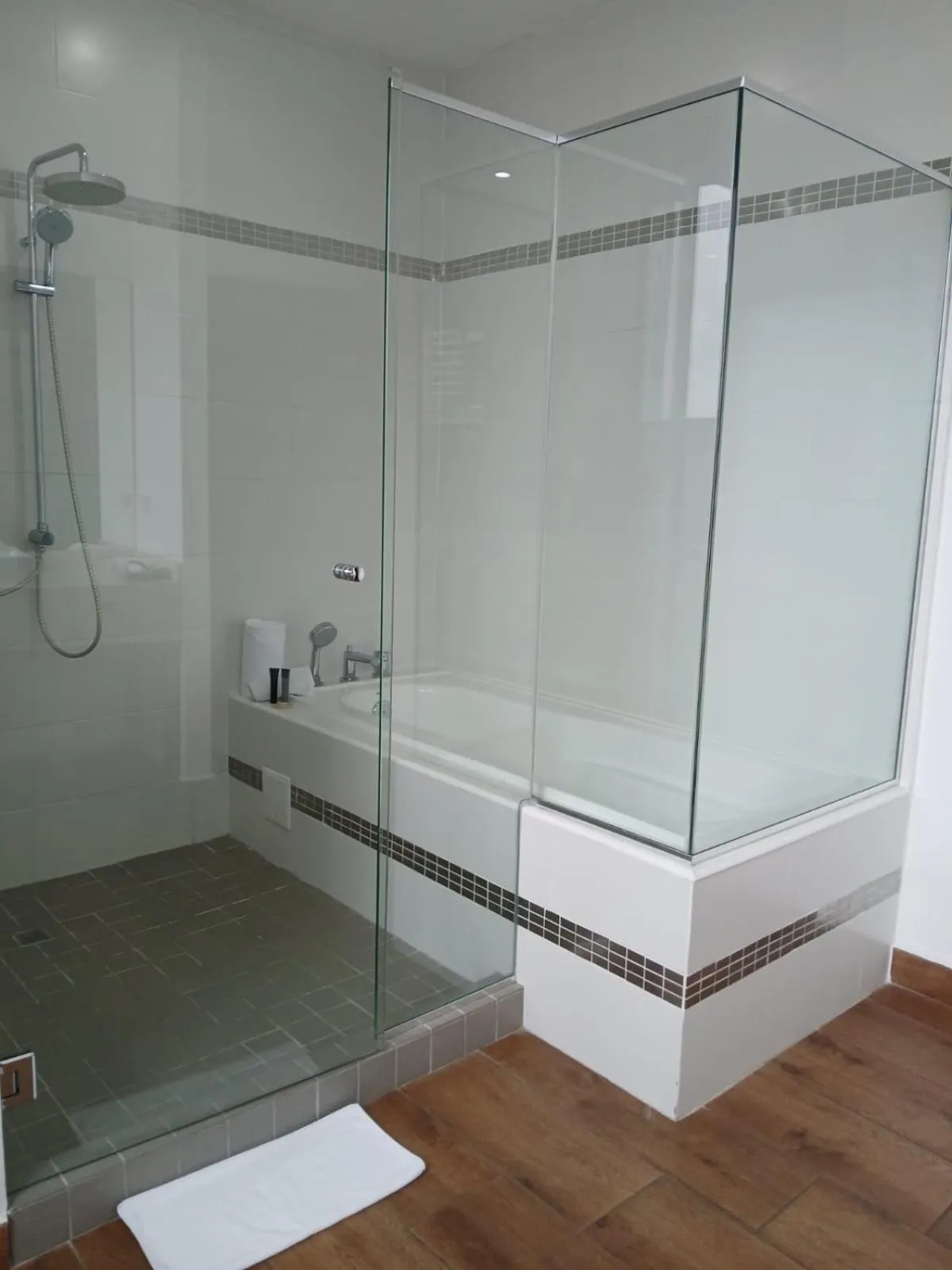 Shower in Hotel Mio Panamá