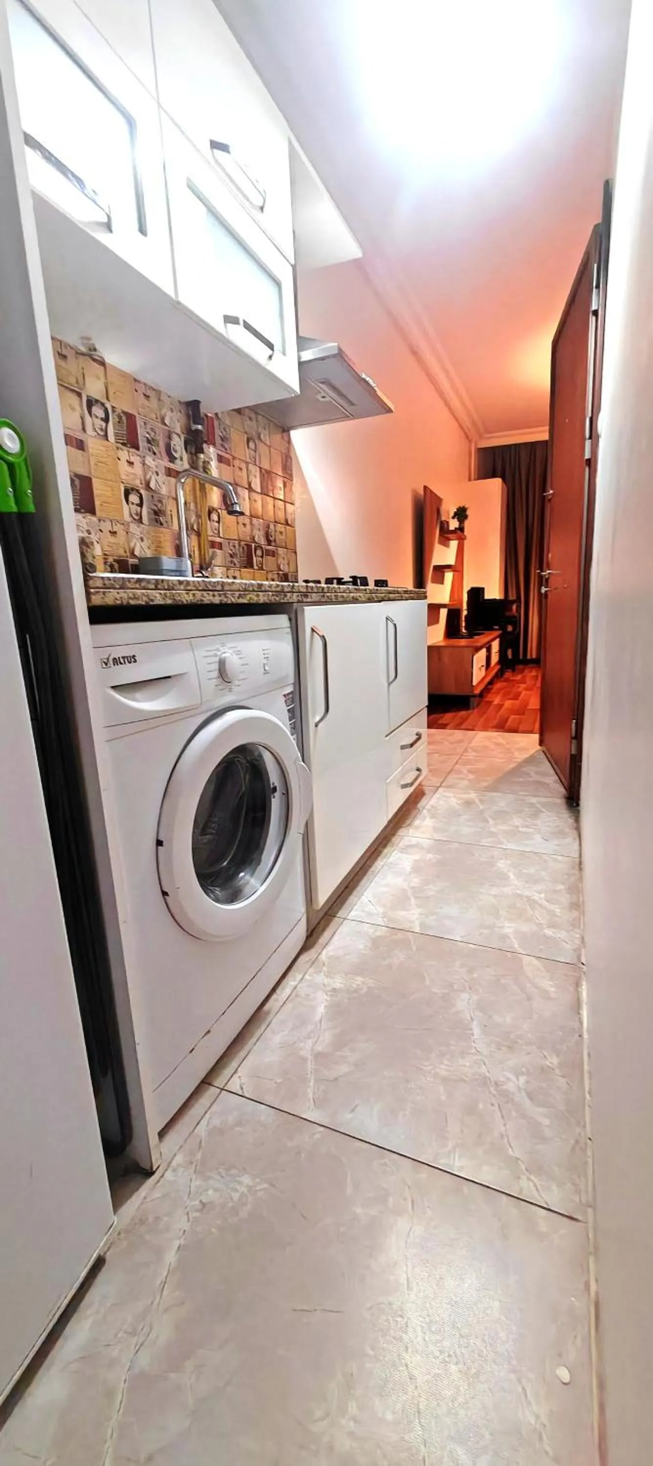 Kitchen or kitchenette in Mimoza İstiklal Apart Hotel