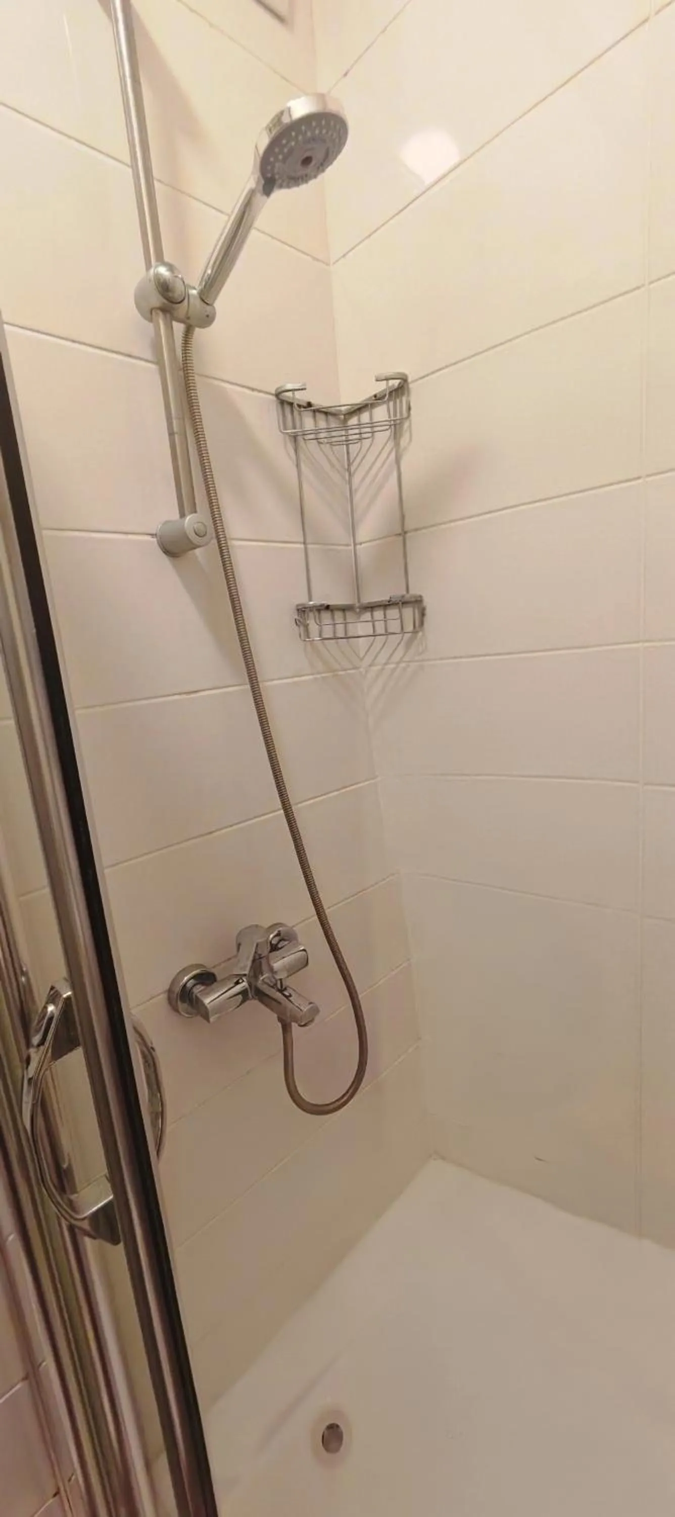 Shower in Mimoza İstiklal Apart Hotel