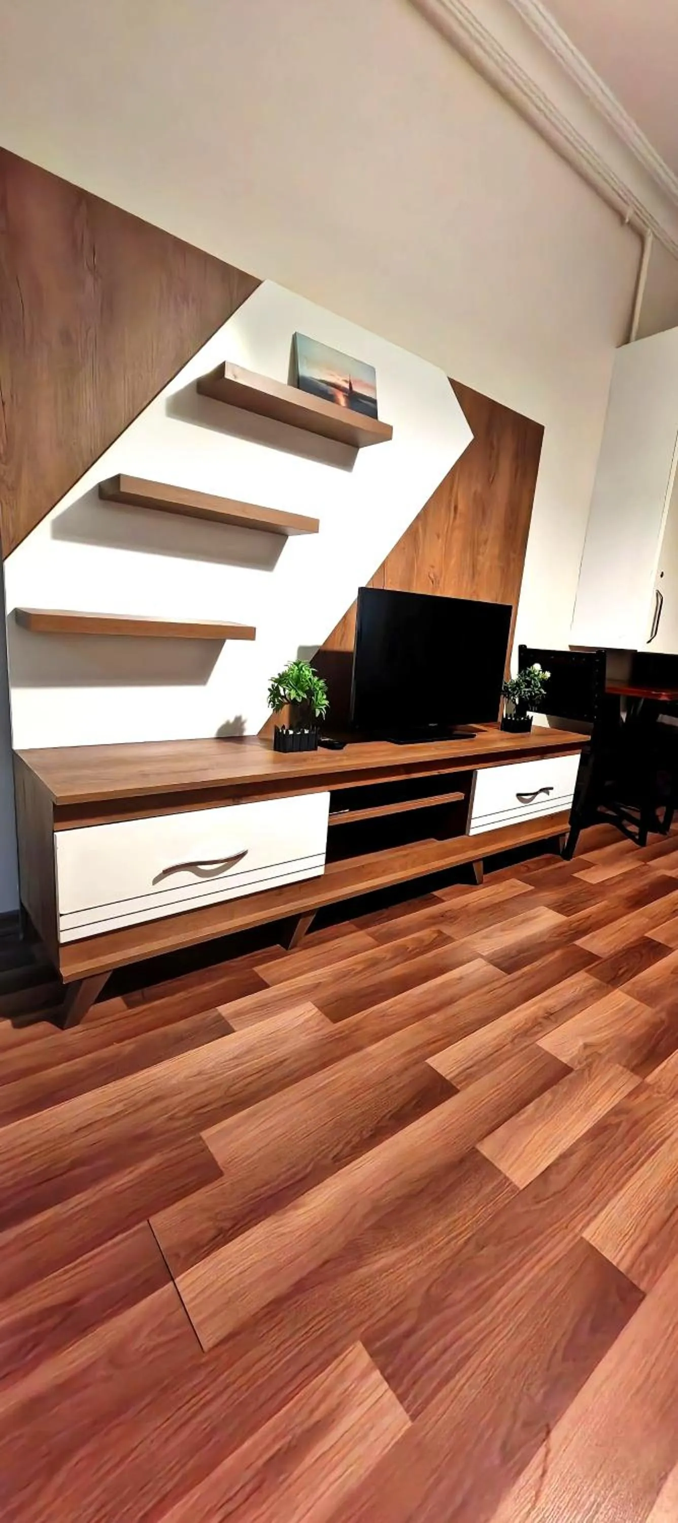 TV and multimedia in Mimoza İstiklal Apart Hotel