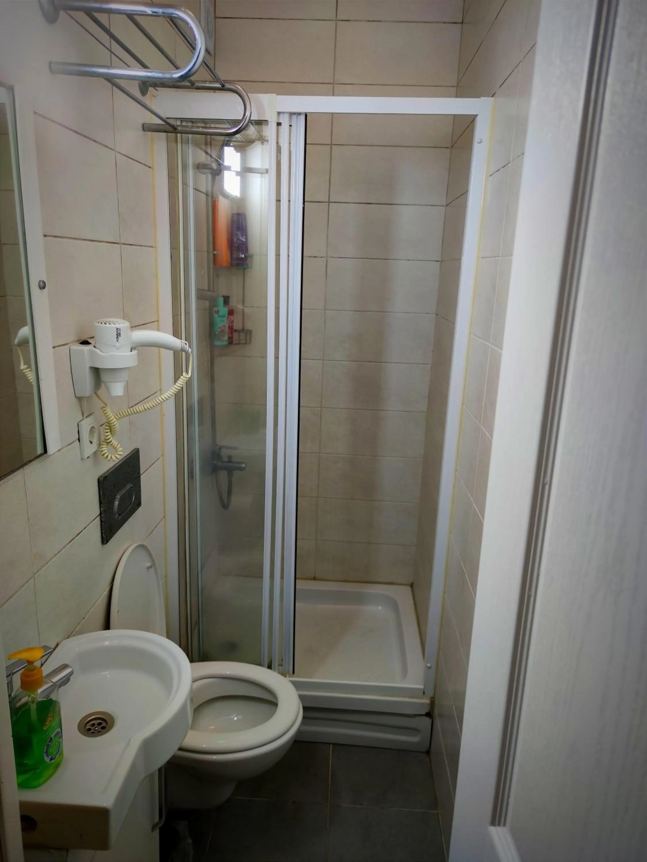Shower in Mimoza İstiklal Apart Hotel