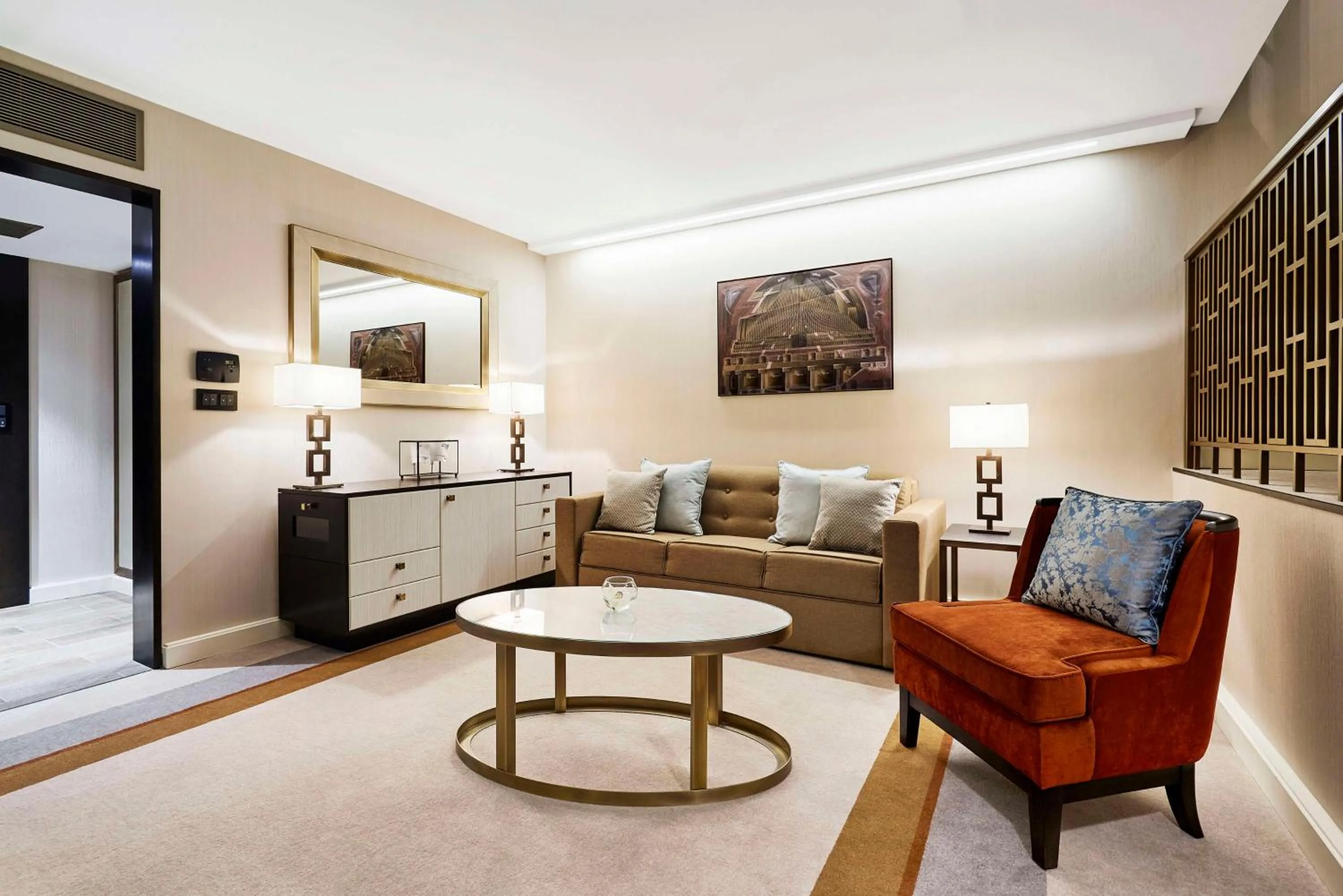 Living room in Hilton Budapest