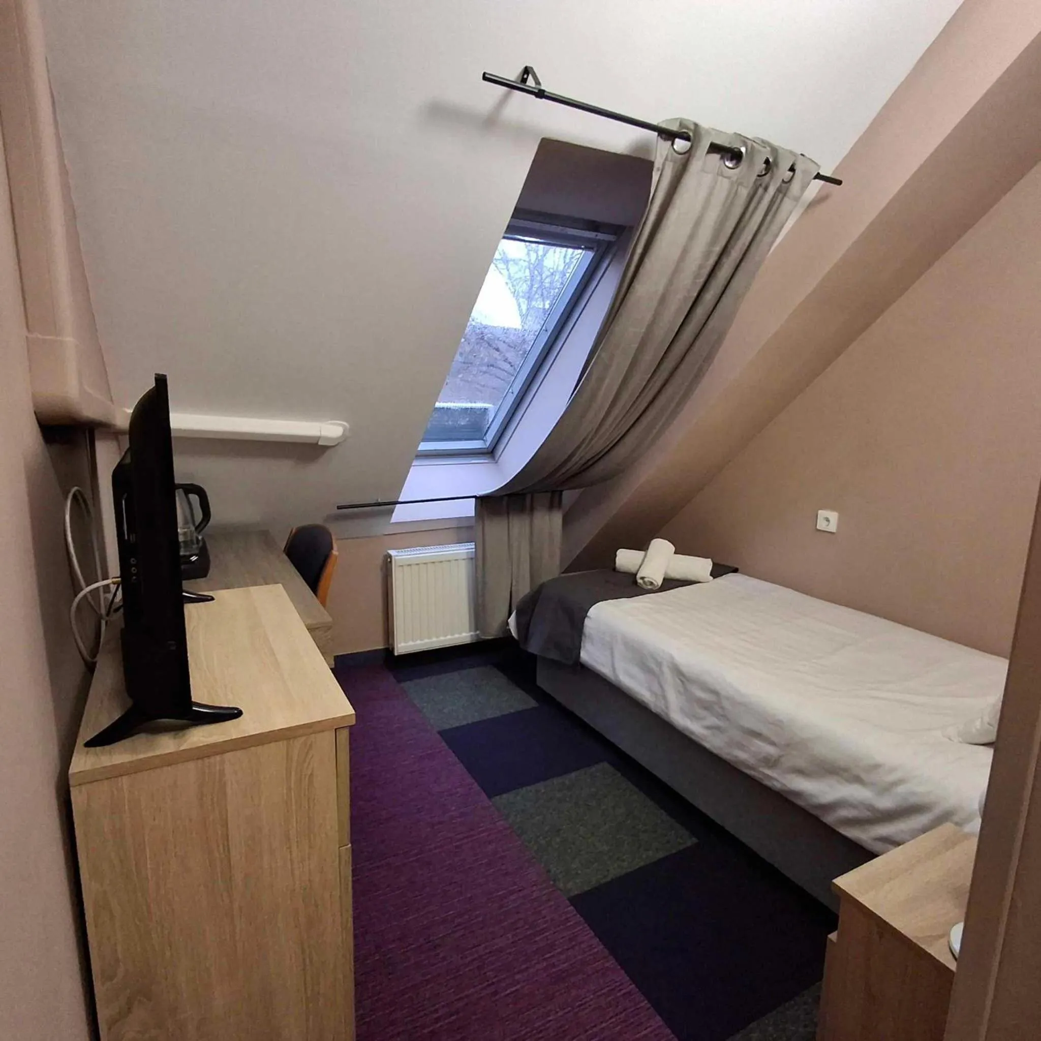 Photo of the whole room, Bed in Hotel Unicornis