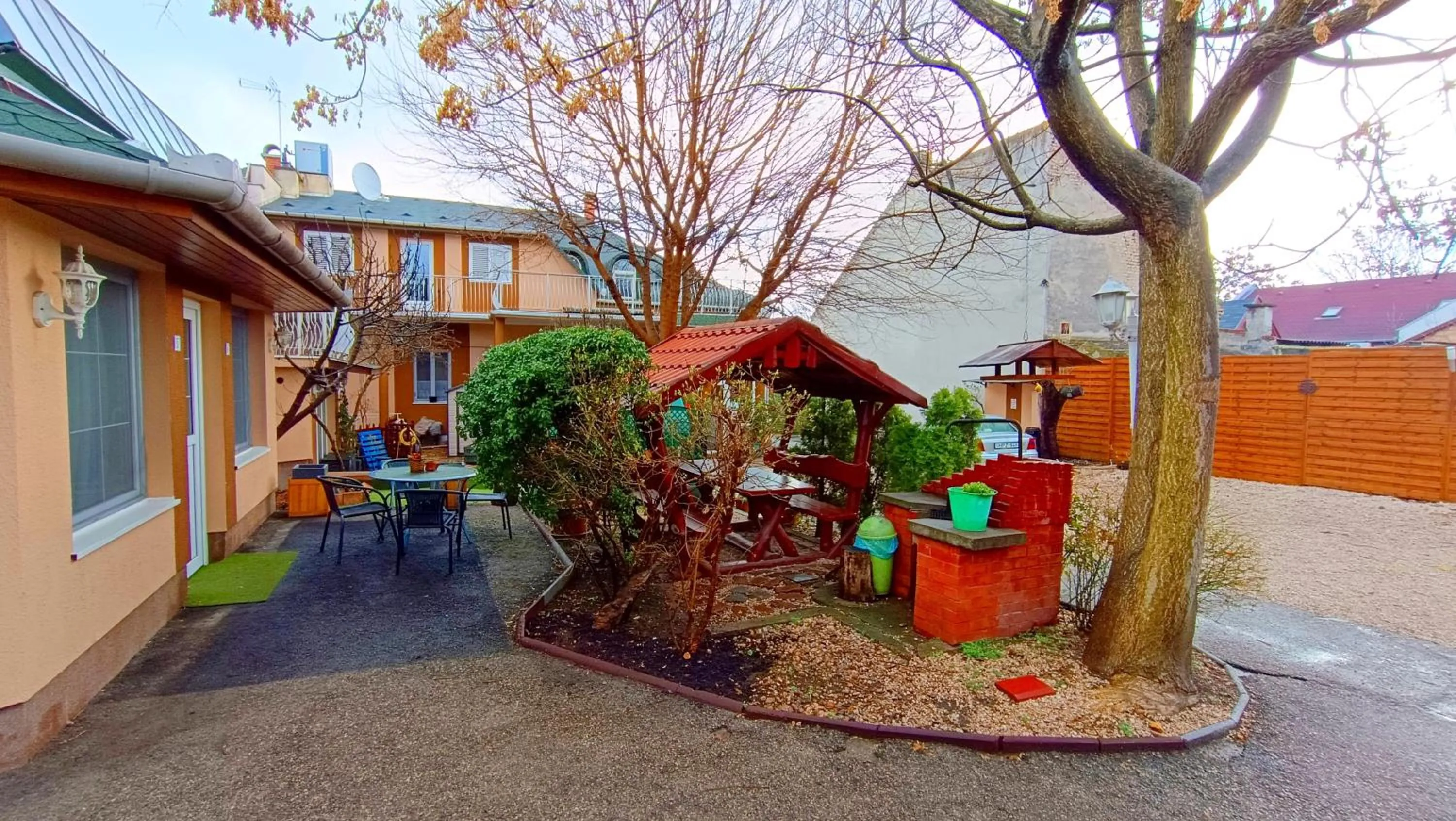 Inner courtyard view in Hotel Oswaldo