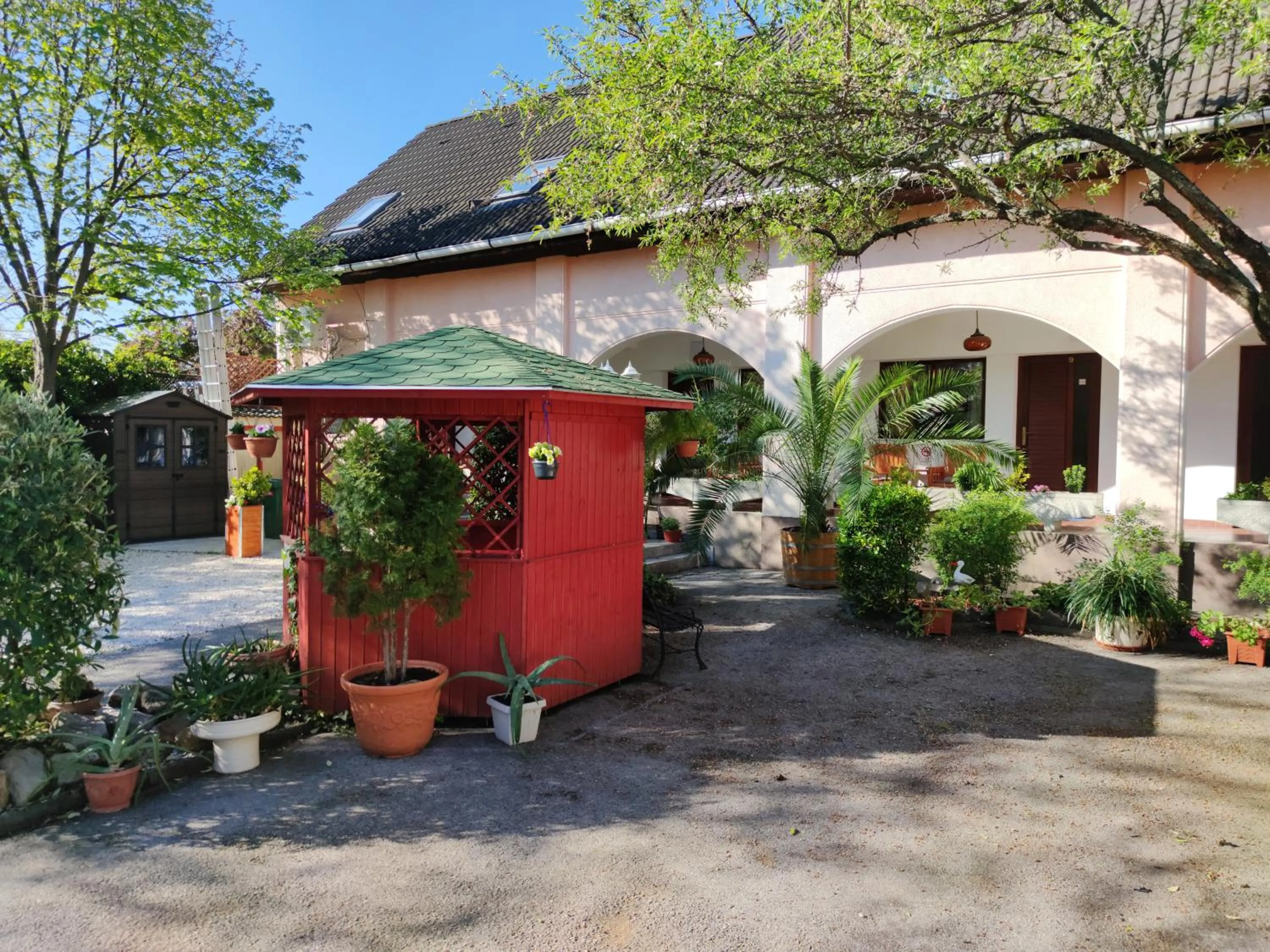 Property building in Hotel Oswaldo