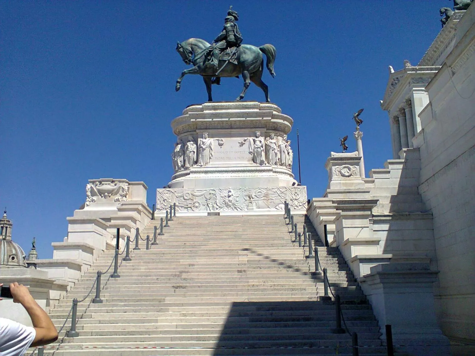 Nearby landmark in NEW PARADISE