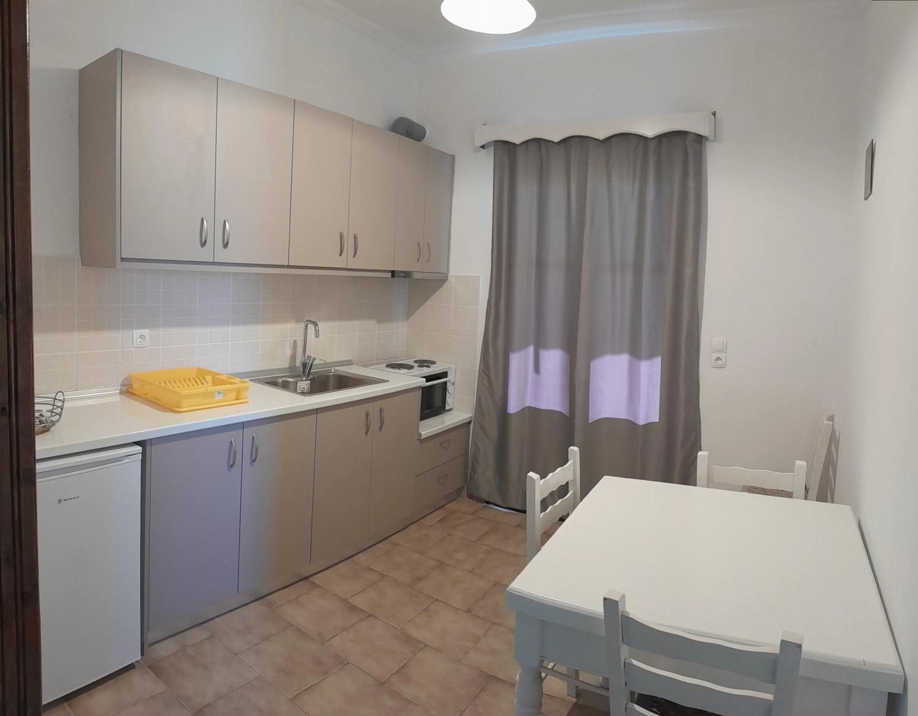 KOSTAS APARTMENTS