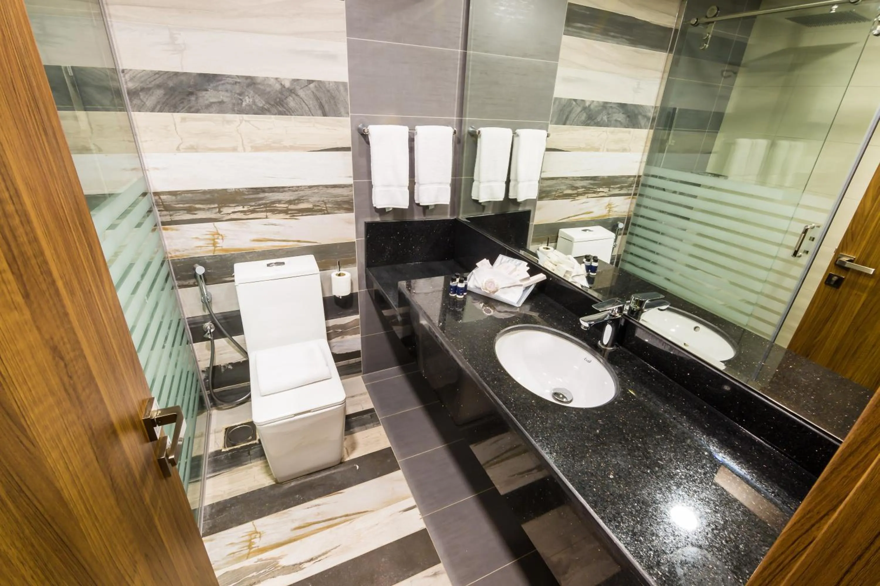 Bathroom in Wow Diamond Hotel - فندق واو ديموند