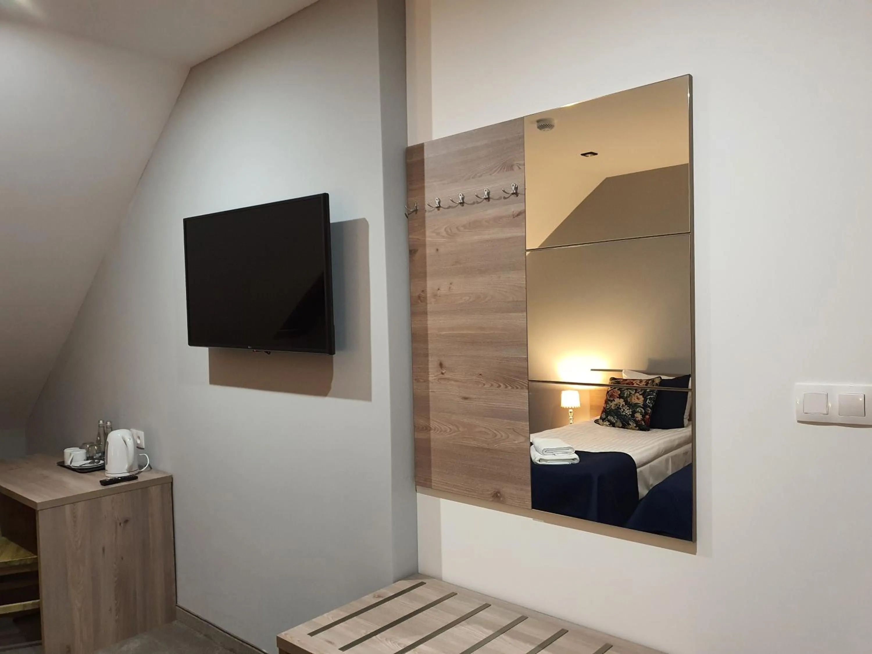 Bed in Hotel Garbów *** Centrum Konferencyjno - Bankietowe