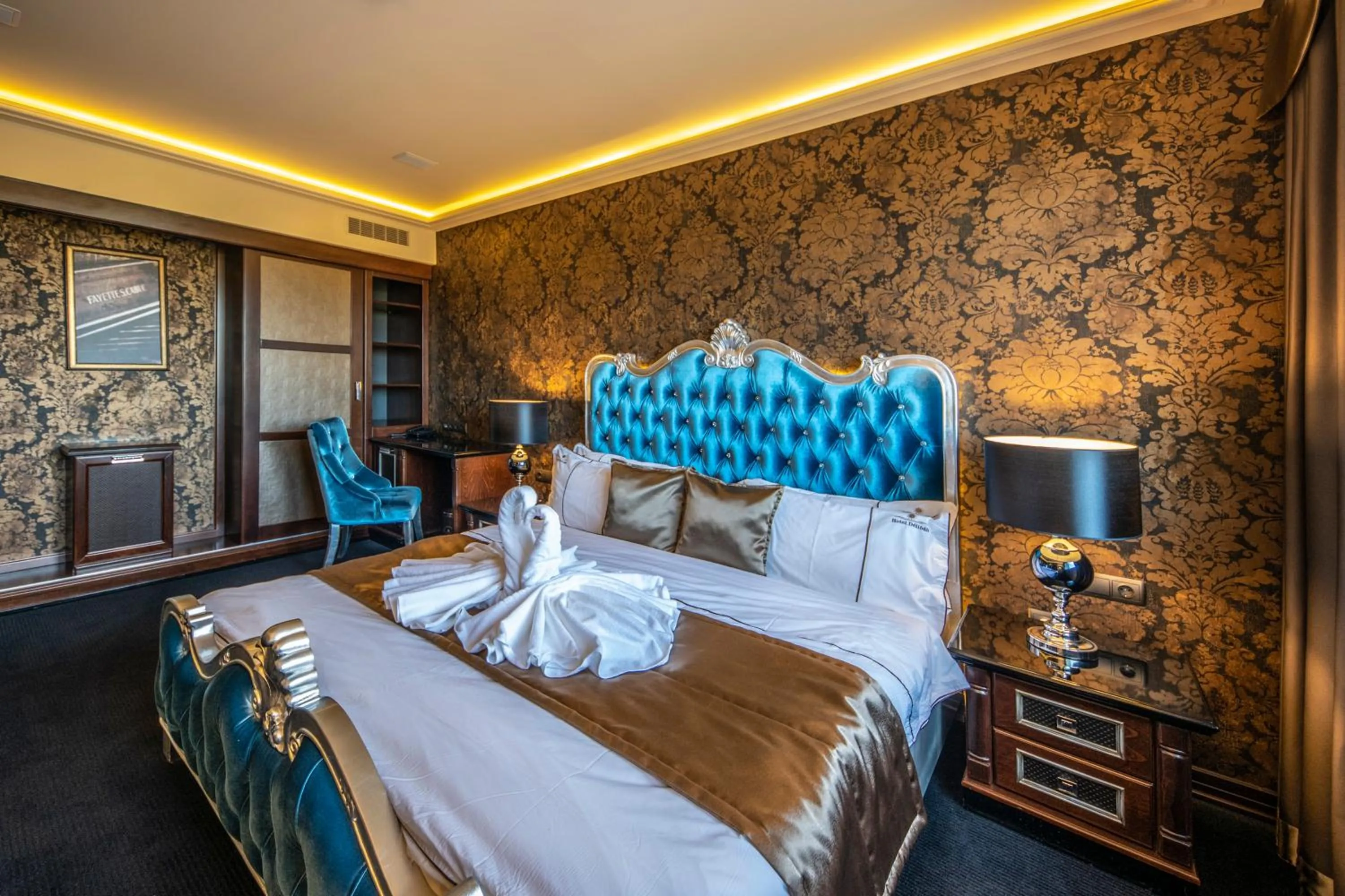 Bedroom, Bed in Hotel Délibáb