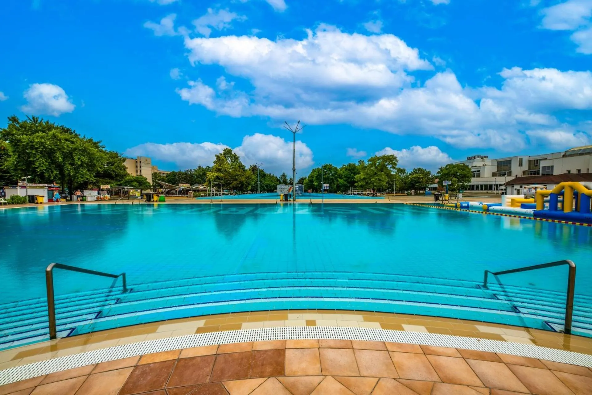 Open Air Bath in Hotel Délibáb