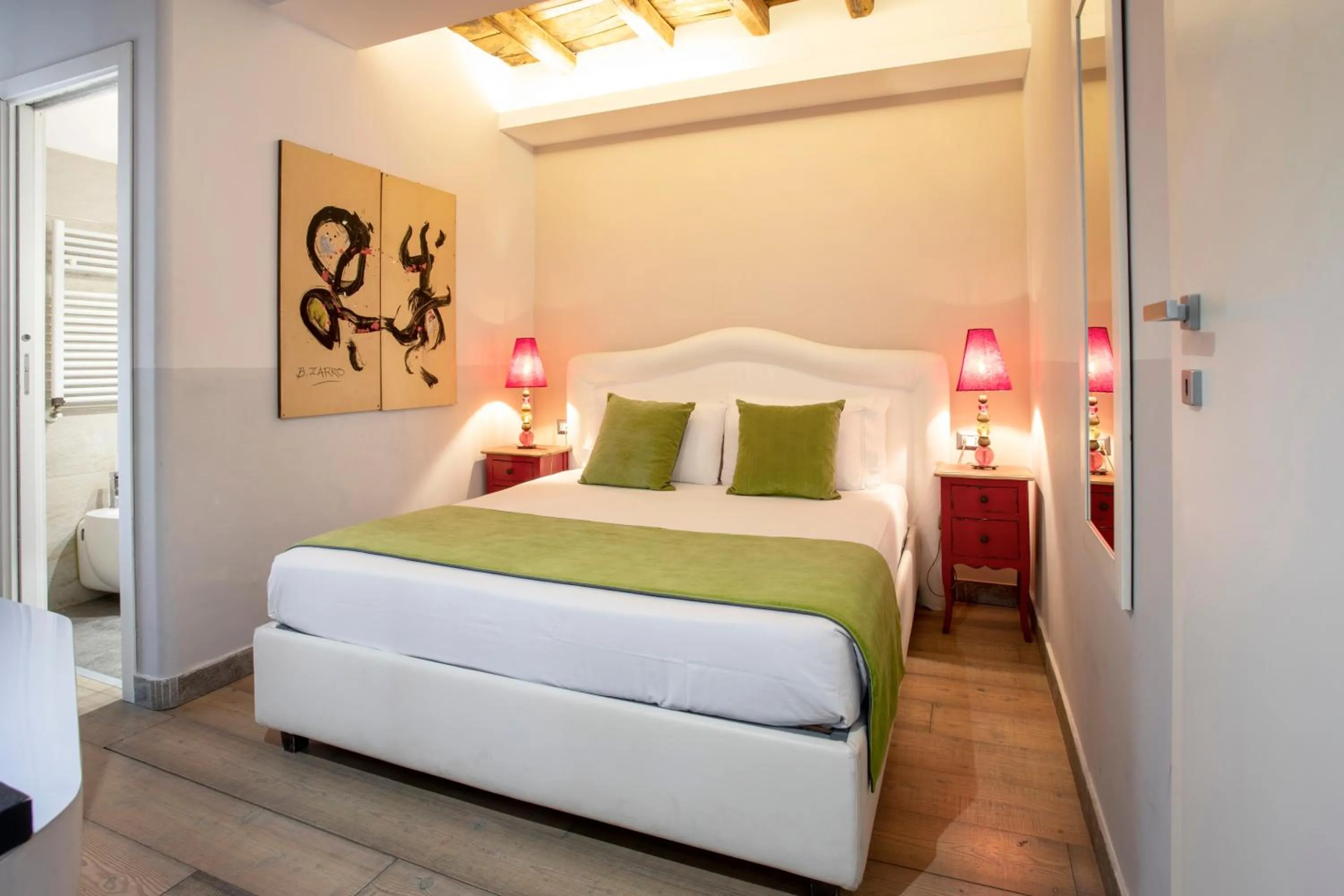 Bed in Corso Suite 107 Rooms Wellness & Spa