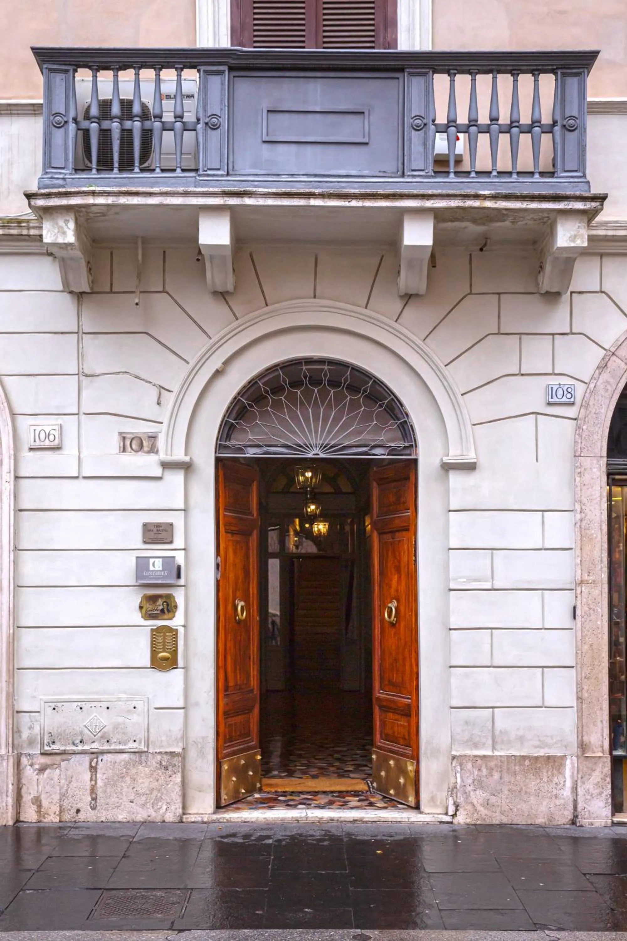 Facade/entrance in Corso Suite 107 Rooms Wellness & Spa