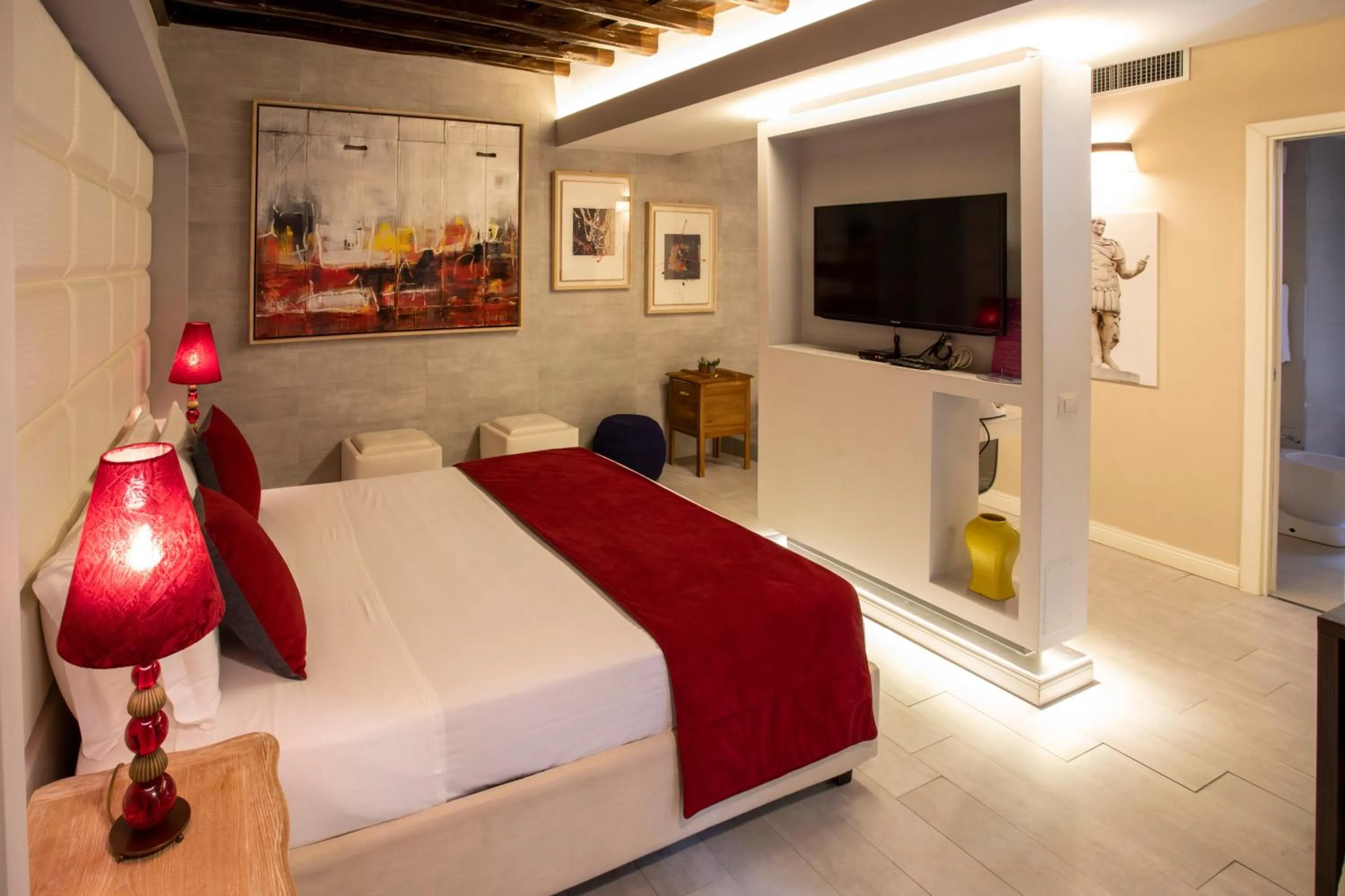 Photo of the whole room, Bed in Corso Suite 107 Rooms Wellness & Spa