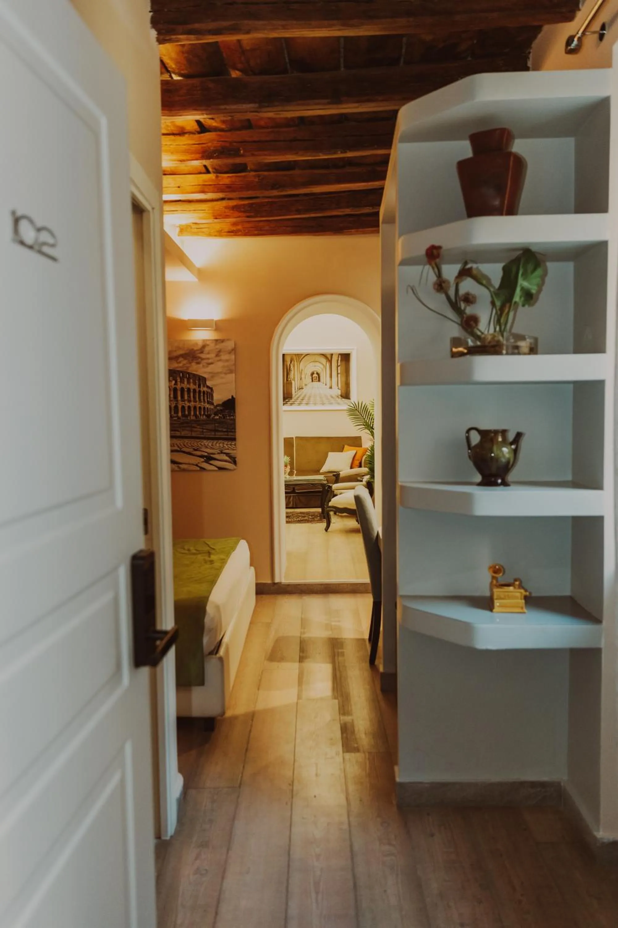 Bed in Corso Suite 107 Rooms Wellness & Spa