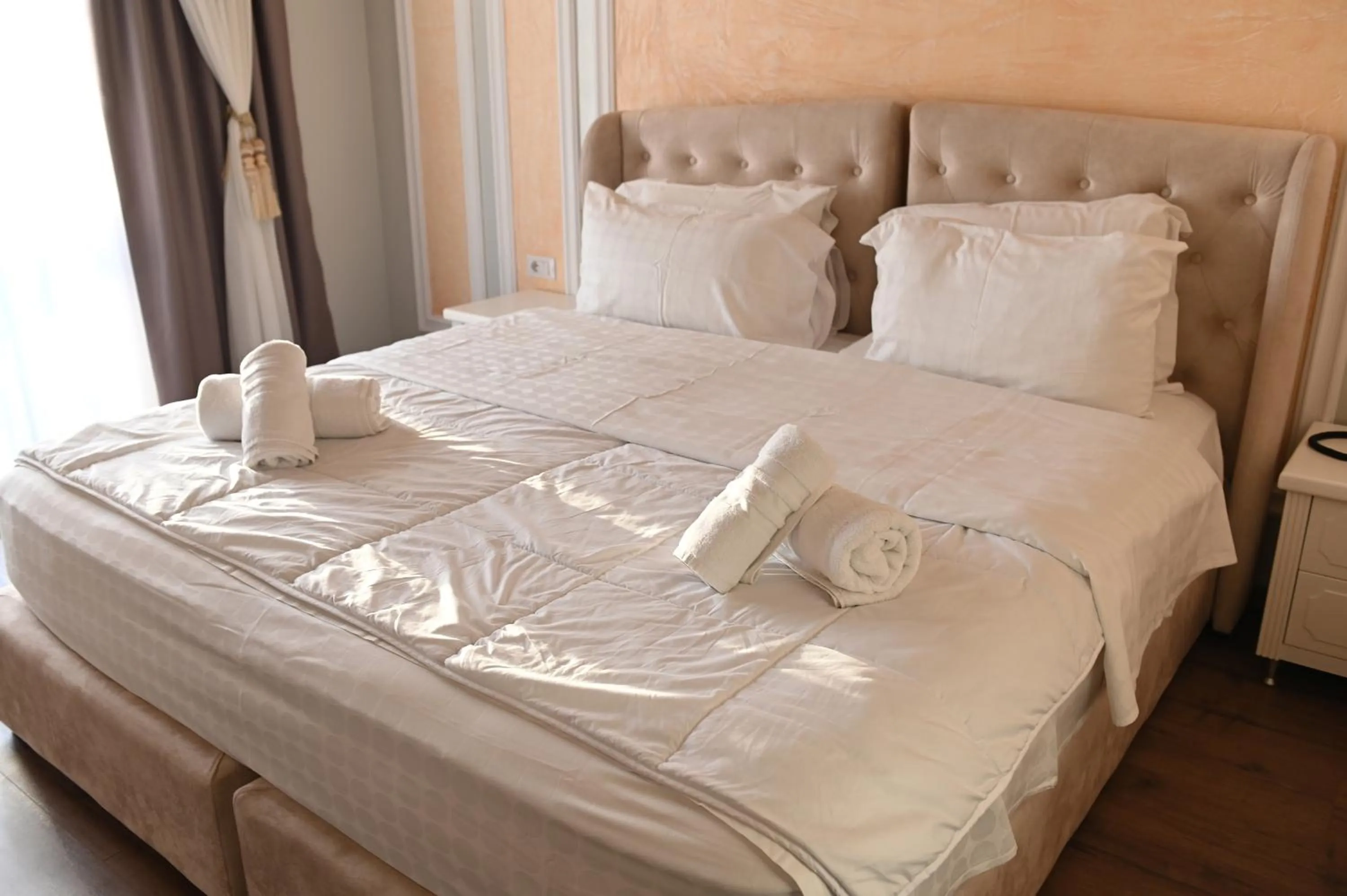 Bedroom in Hotel Onufri