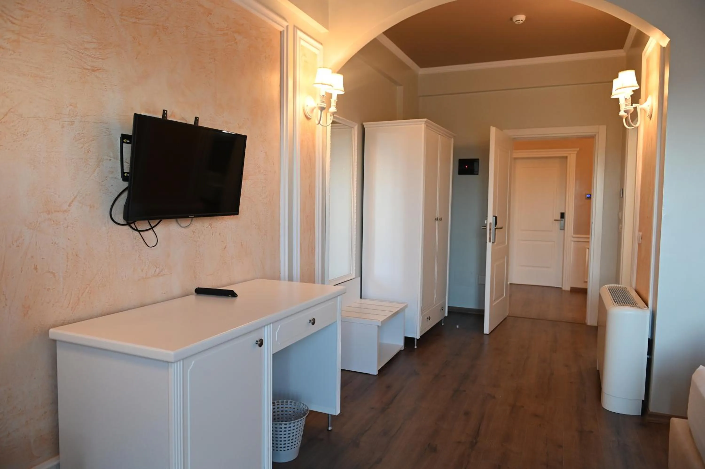 TV and multimedia in Hotel Onufri