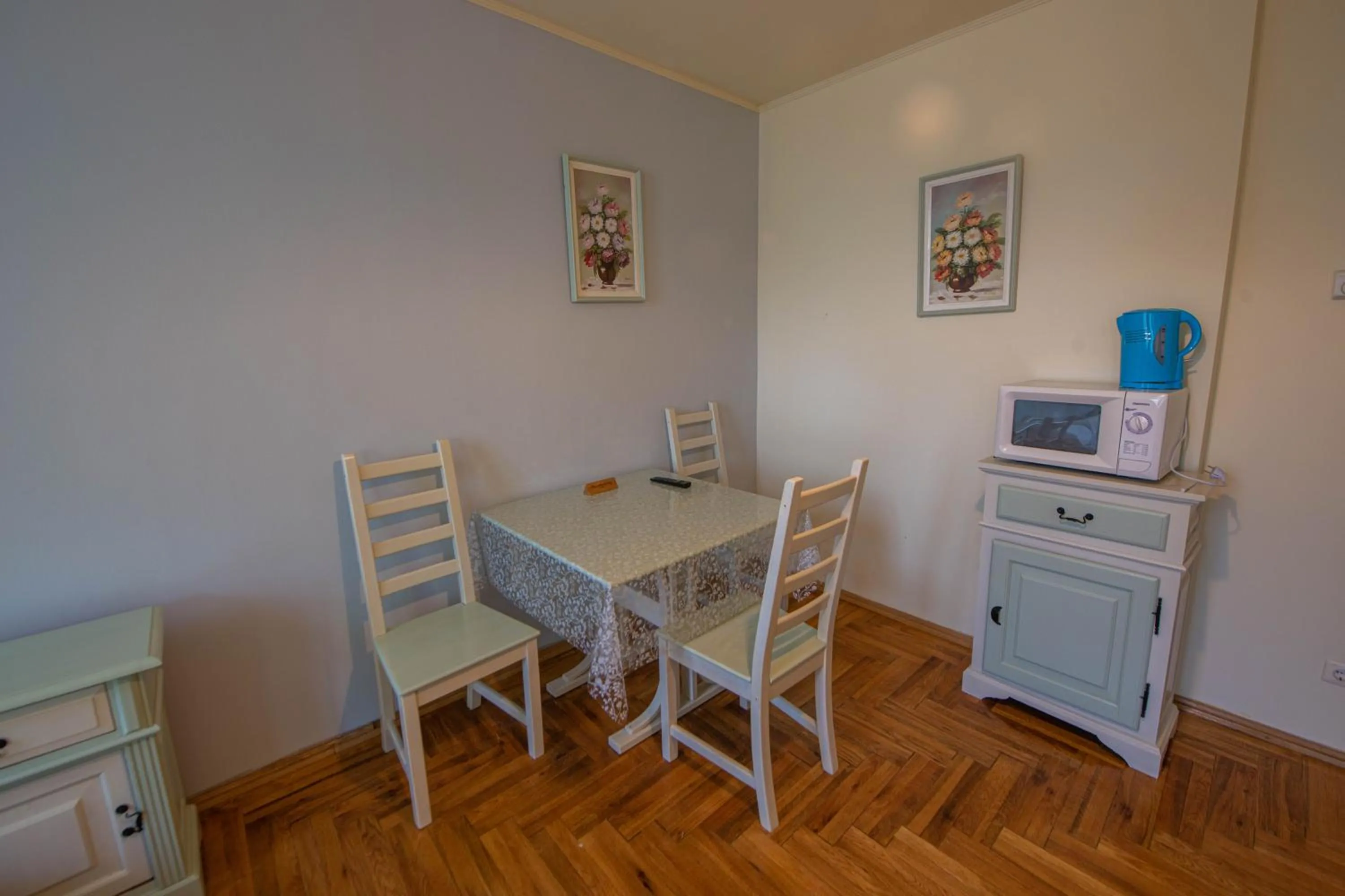 Dining area in Pater Apartments and Rooms