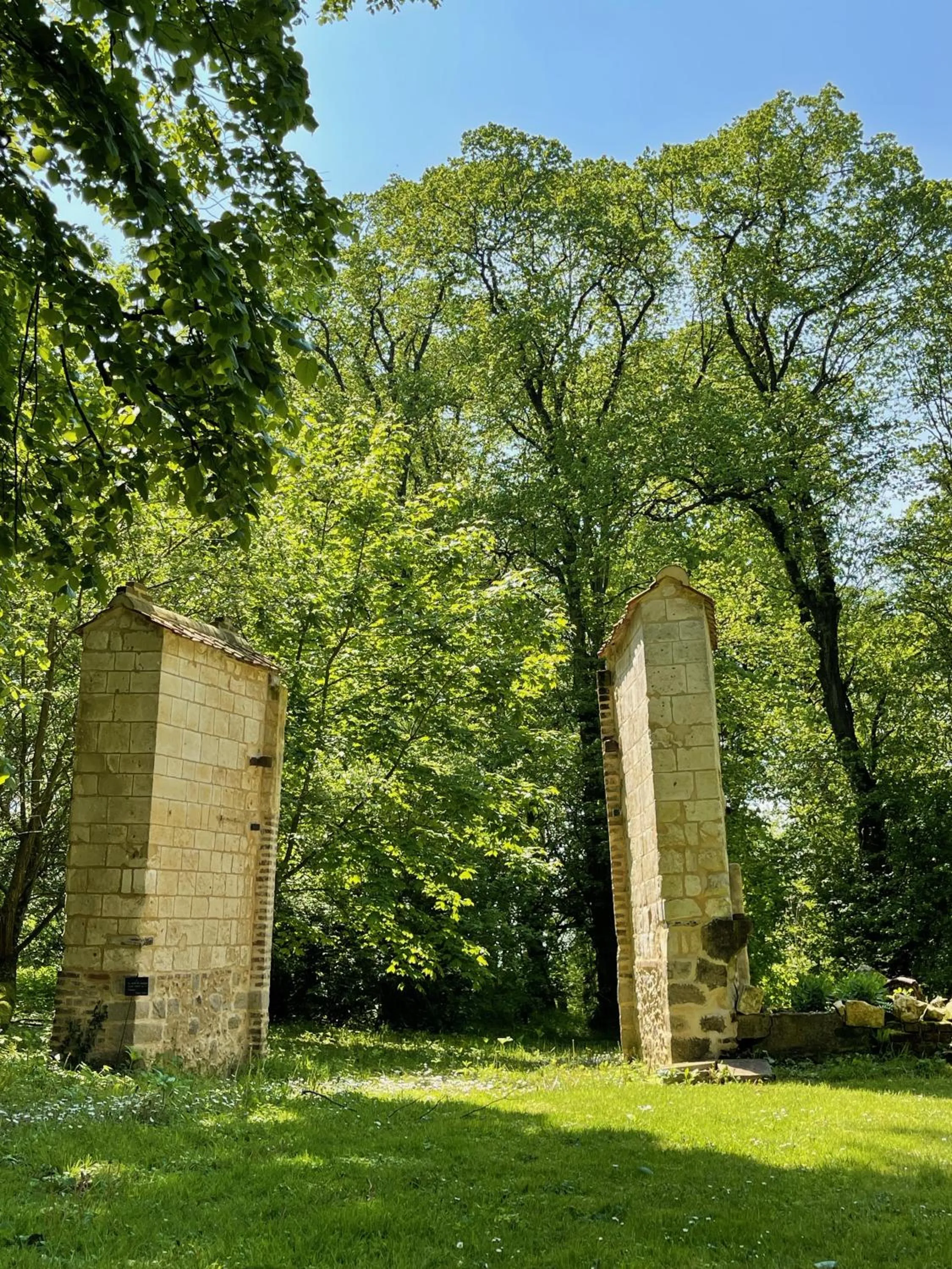 Facade/entrance in Domaine de Fresnoy