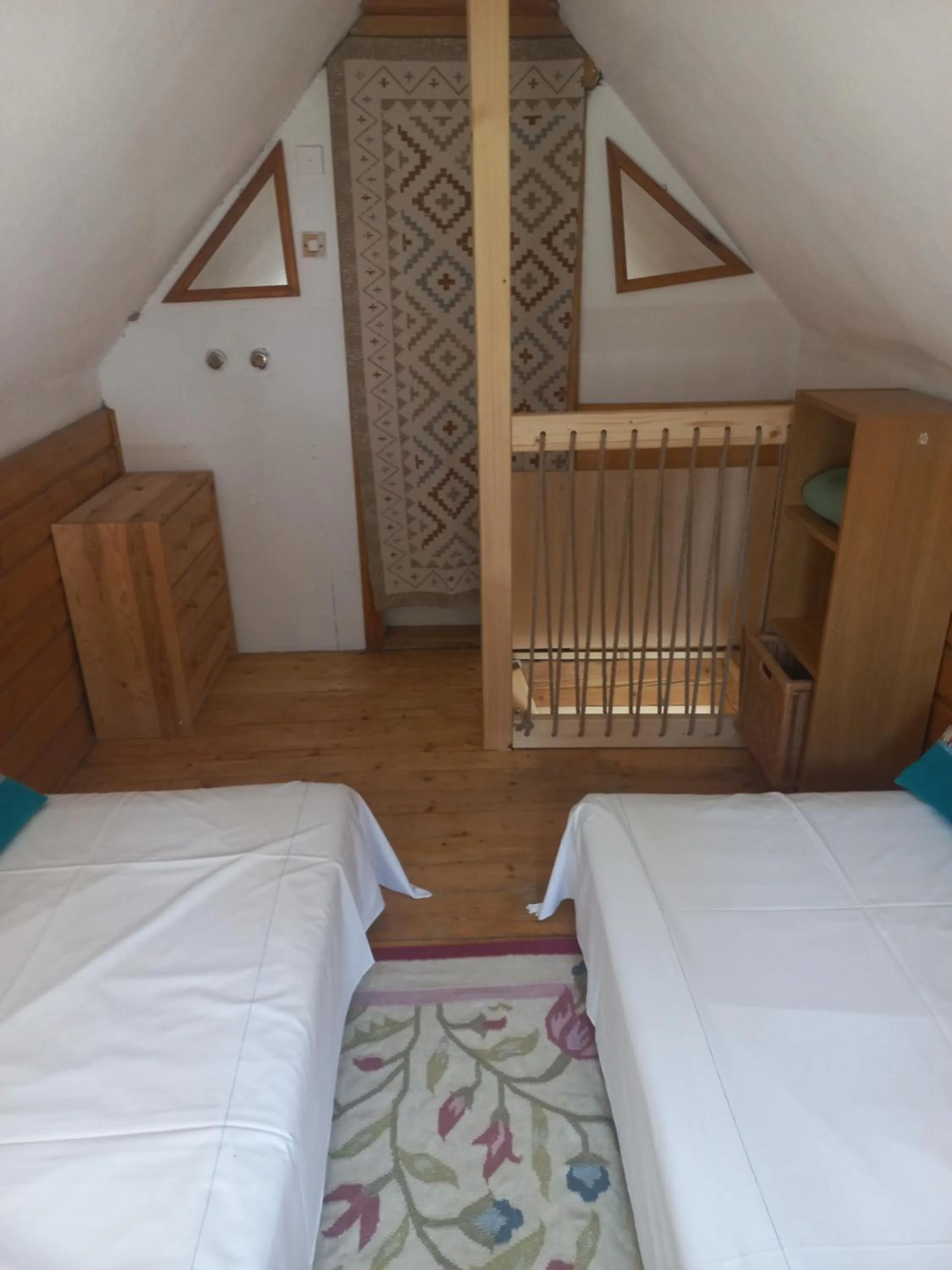 older children, Bed in Willa JODŁA Wisła