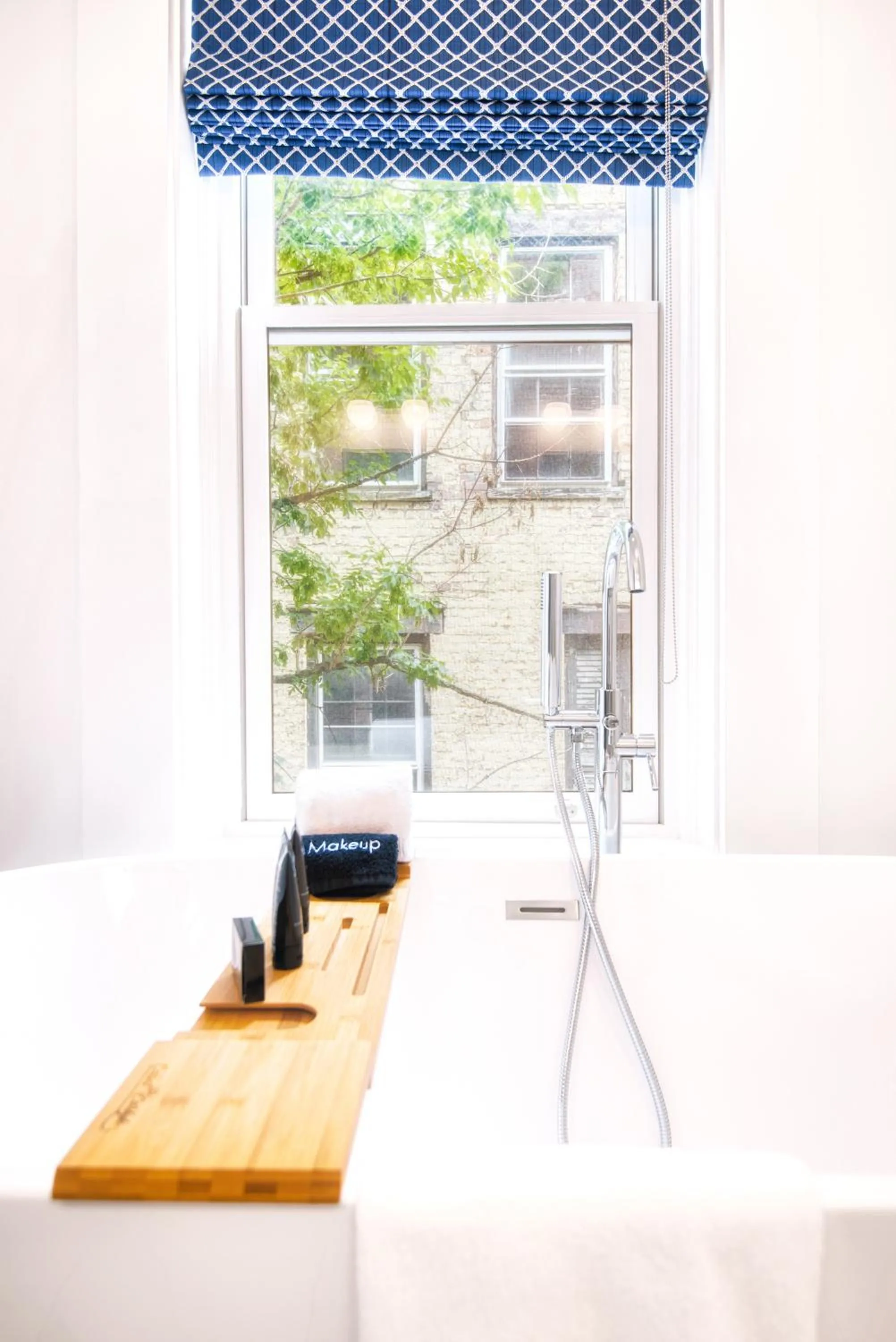 Bath in The Hudson Whaler