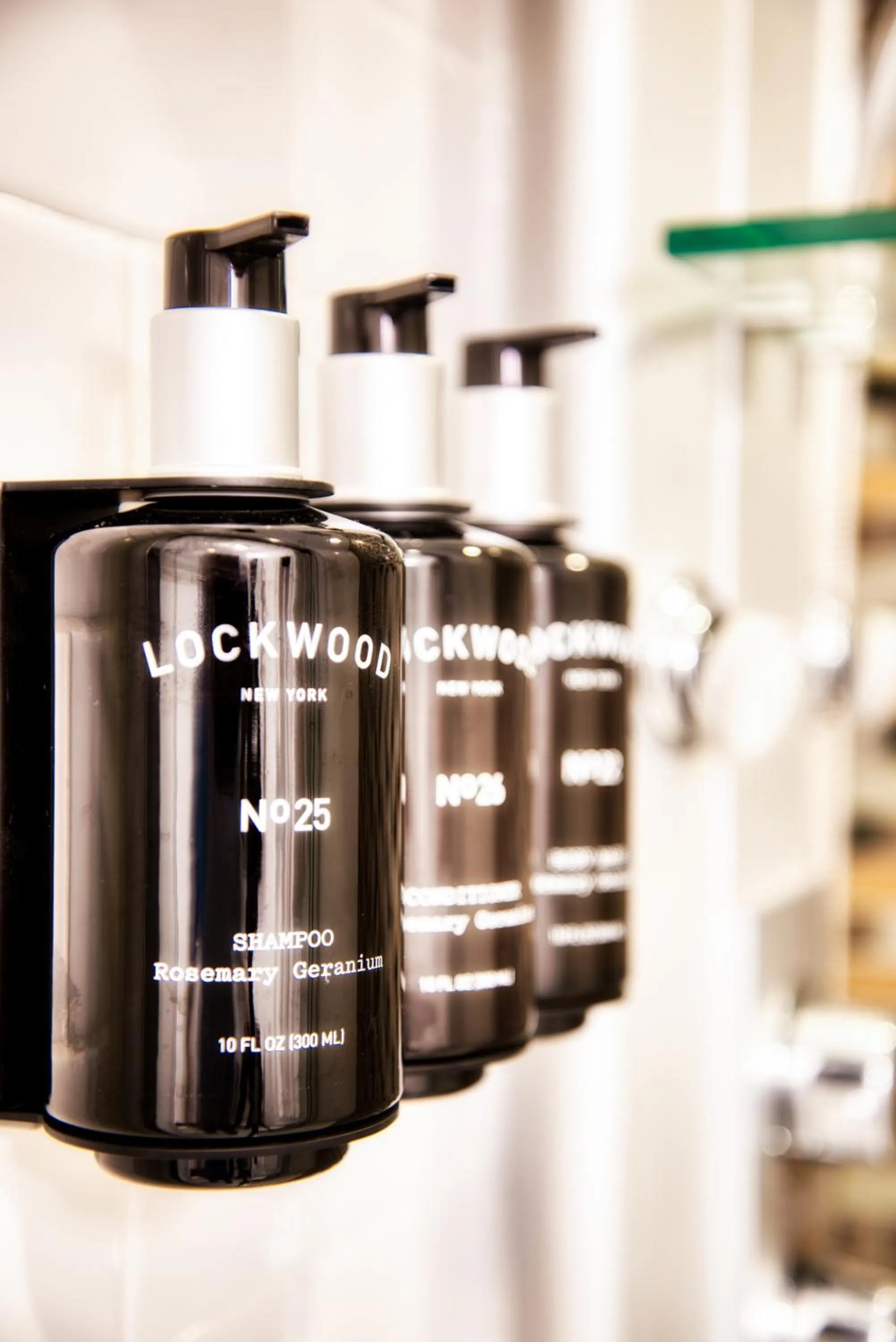 Bathroom in The Hudson Whaler