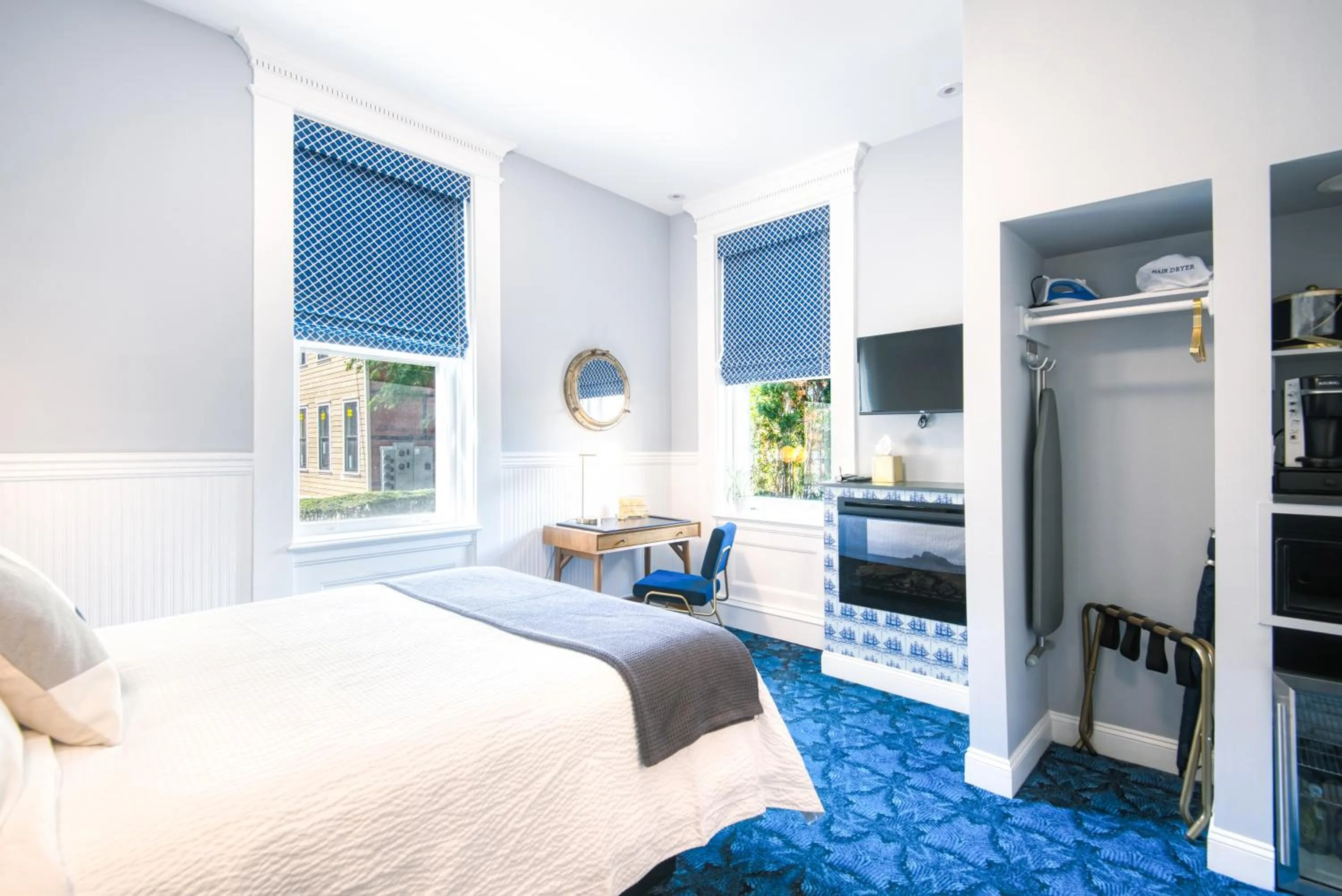 Bedroom, Bed in The Hudson Whaler