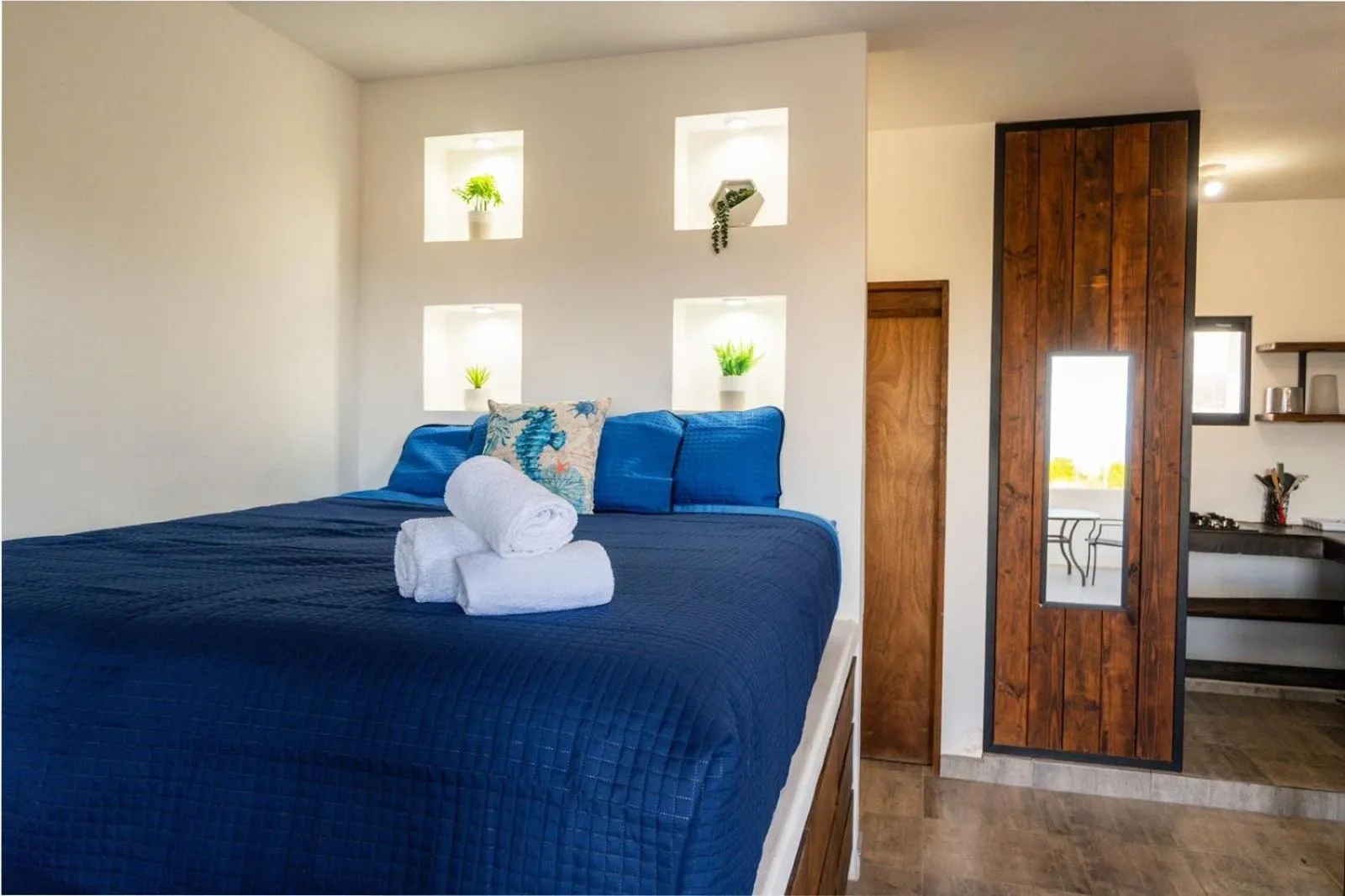 Bed in Casa Arrecife - Dorado Suite, Fast Wifi & Balcony! Beach is steps away!