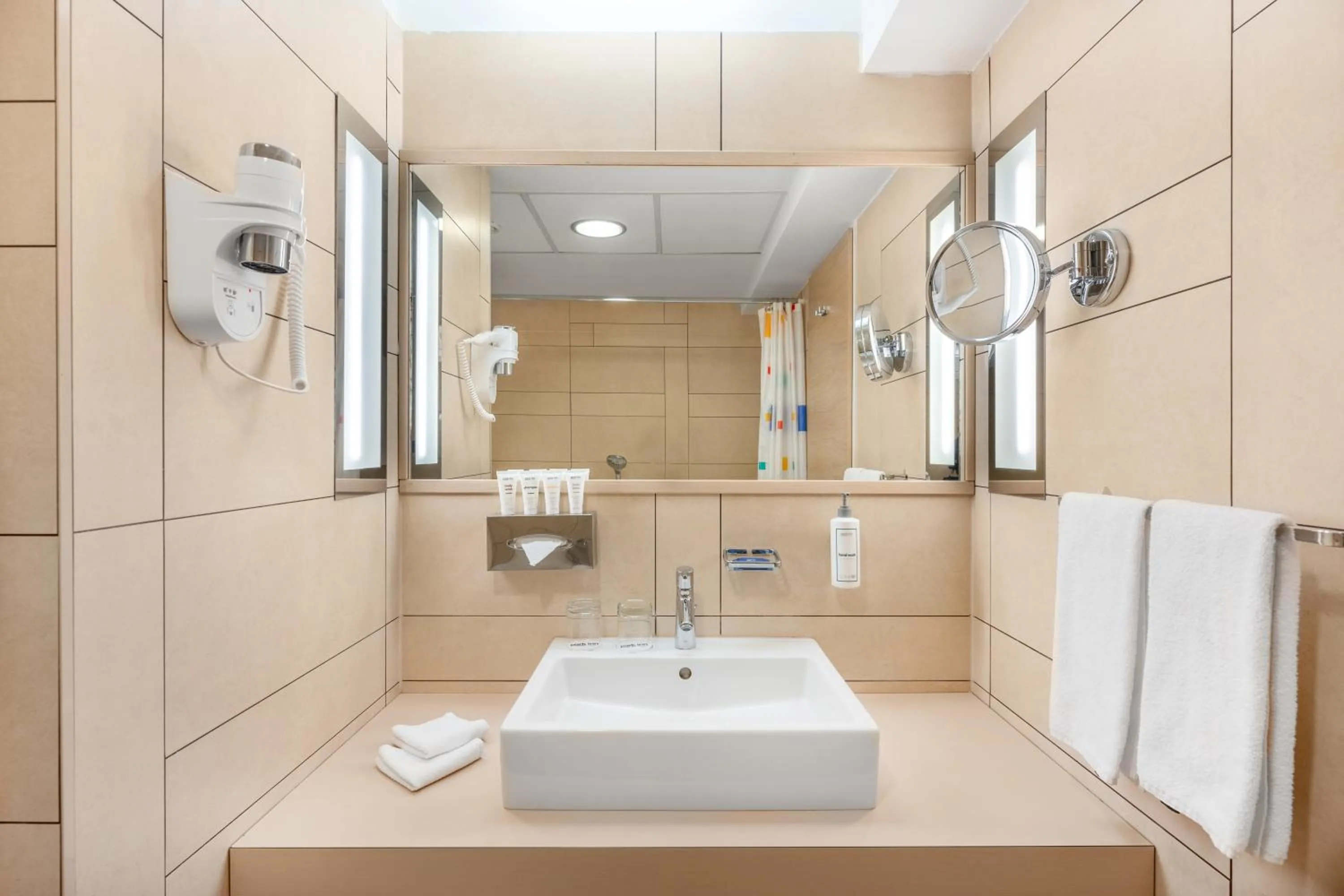 Bathroom in Park Inn by Radisson Sarvar Resort & Spa - All Inclusive