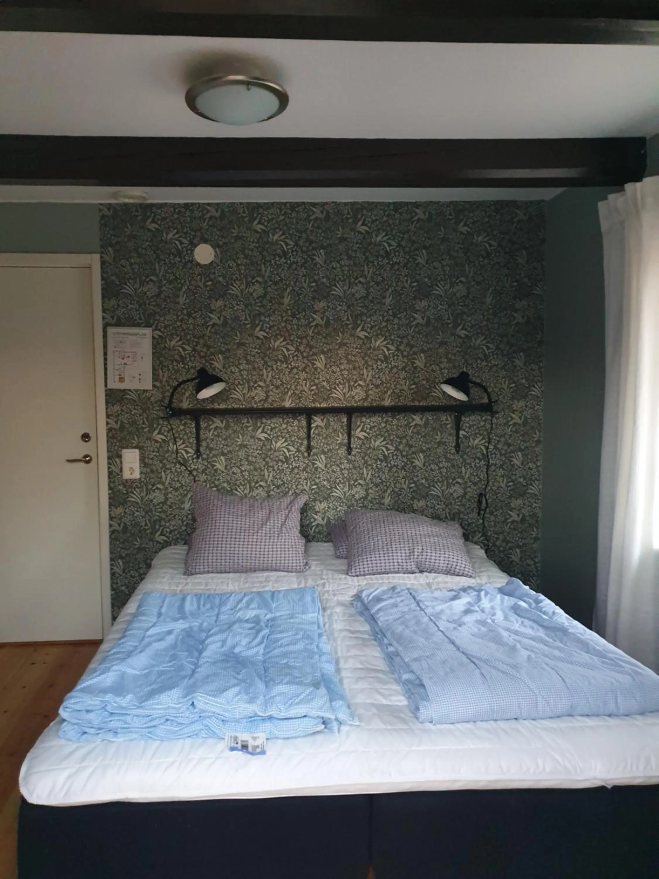 Family, Bed in Klåveröd logi & café