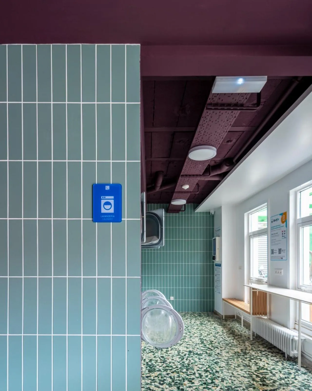 laundry in Loop INN Hostel Santiago de Compostela