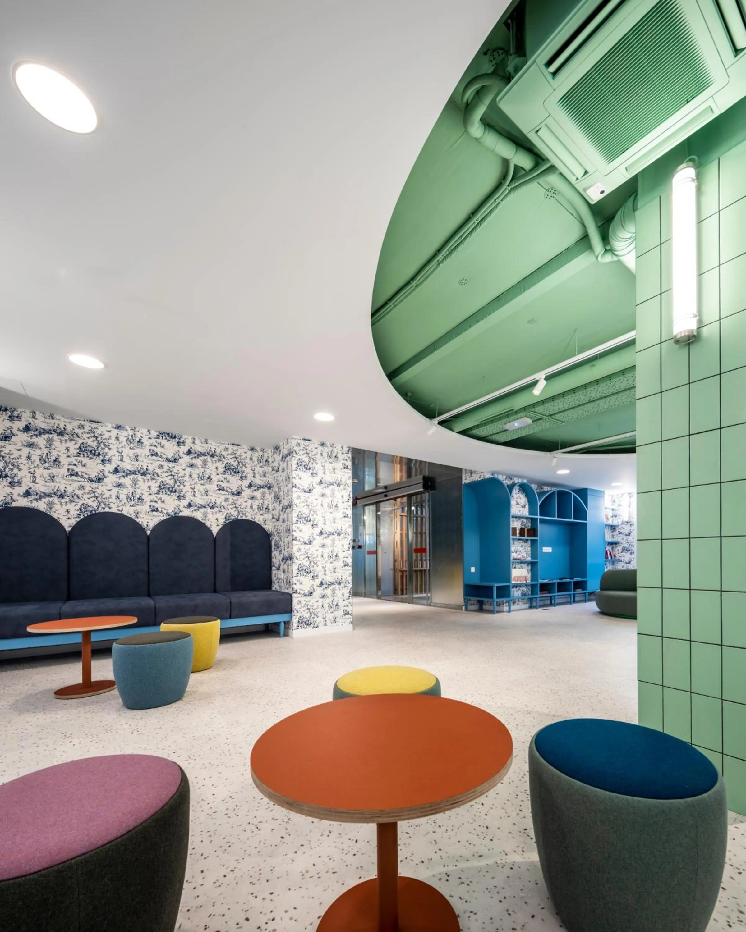 Lobby or reception in Loop INN Hostel Santiago de Compostela