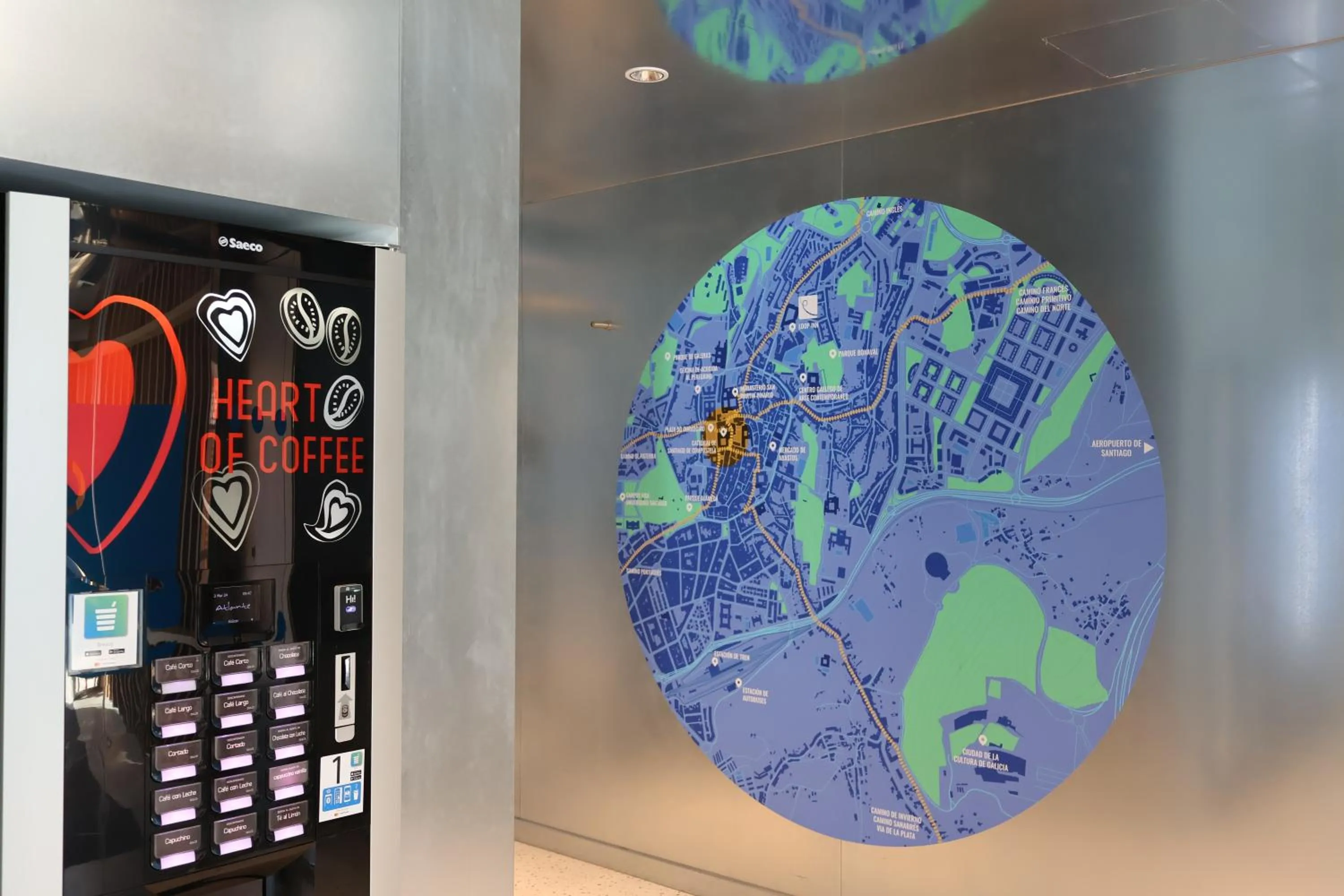 Lobby or reception in Loop INN Hostel Santiago de Compostela