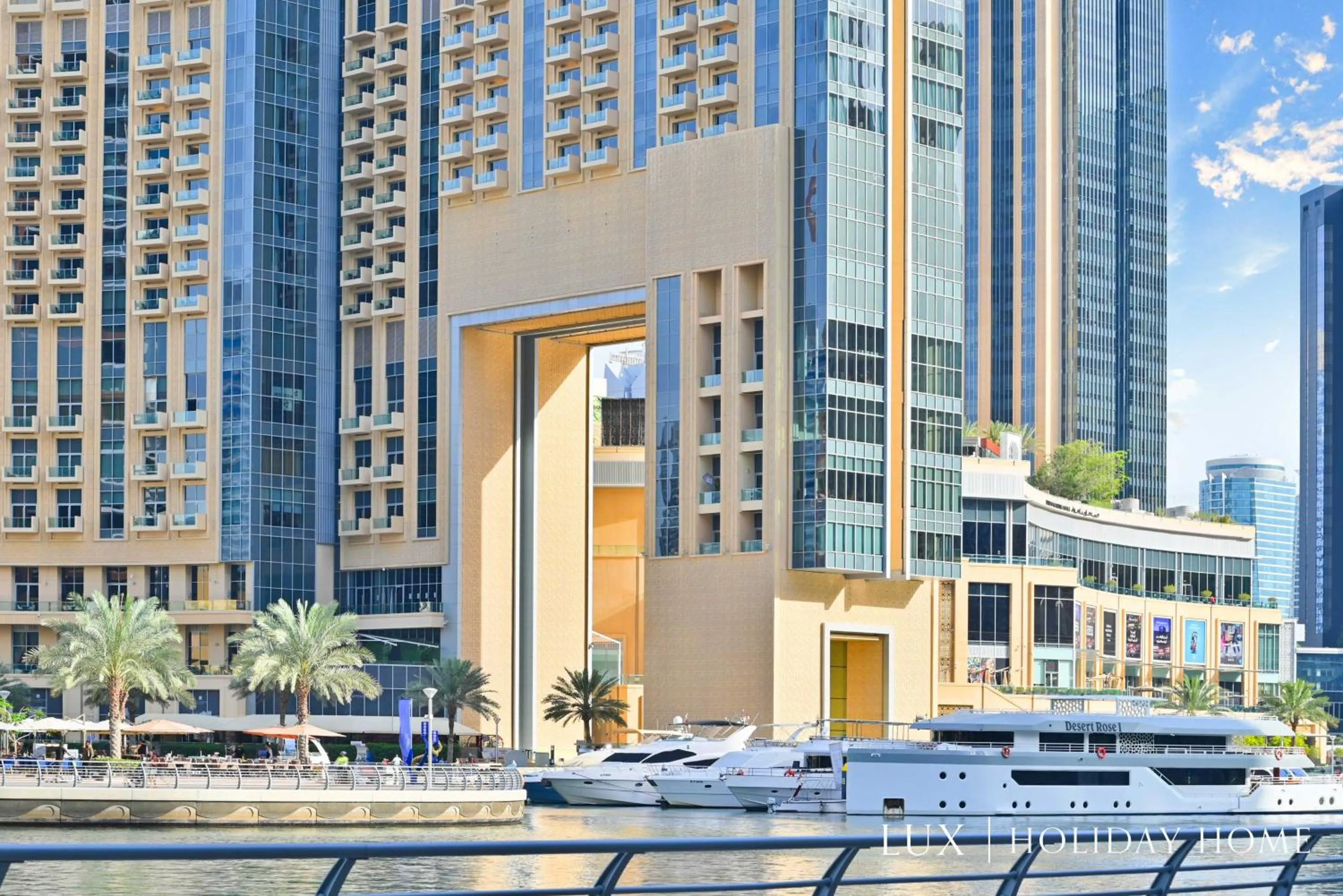 Shopping Area in LUX The Cayan Superior Suite in The Dubai Marina