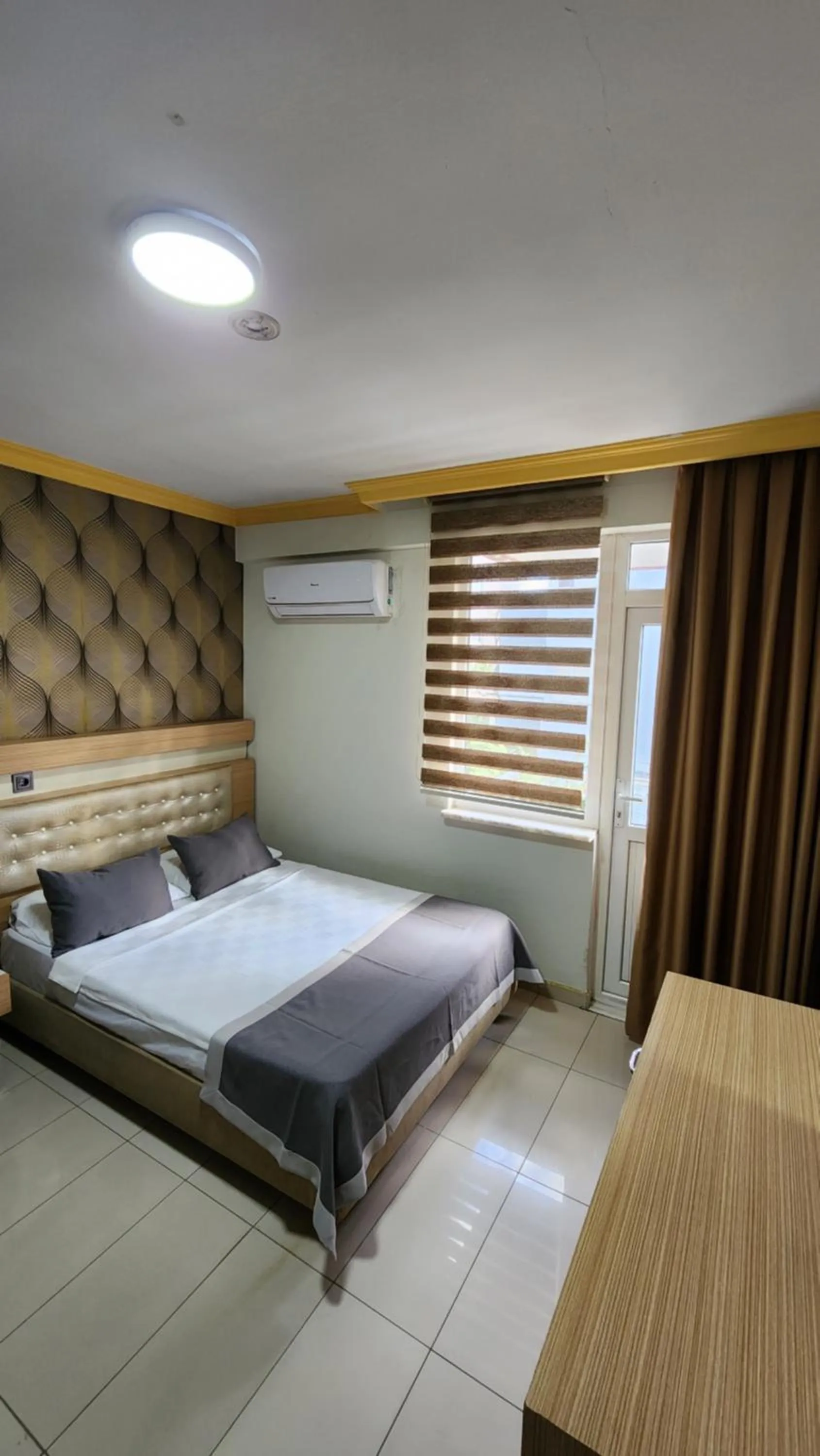 Photo of the whole room, Bed in ANTALYA Konyaaltı Gündüz Otel