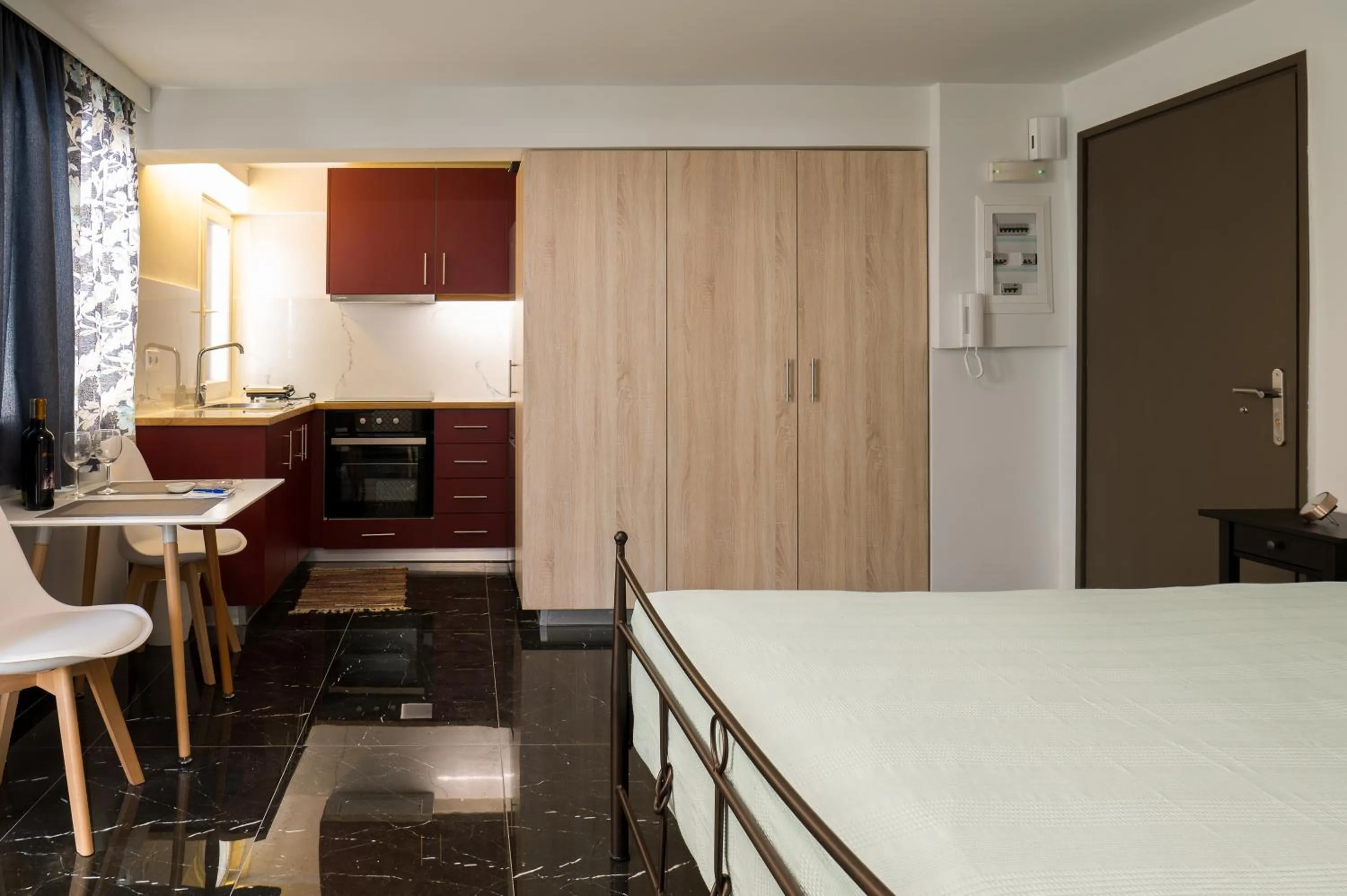 Photo of the whole room in CHROMA Lodge Rafina