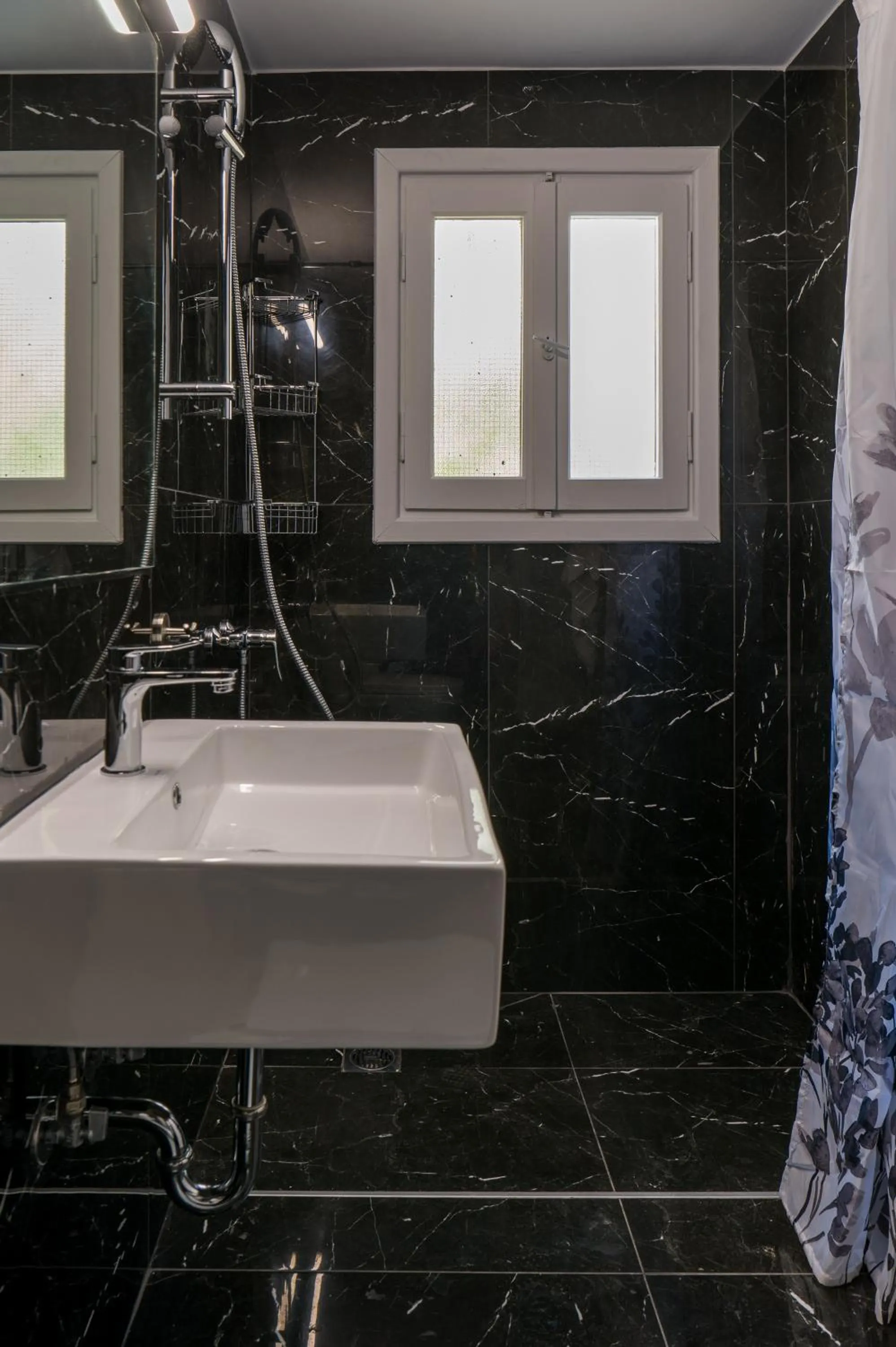 Bathroom in CHROMA Lodge Rafina