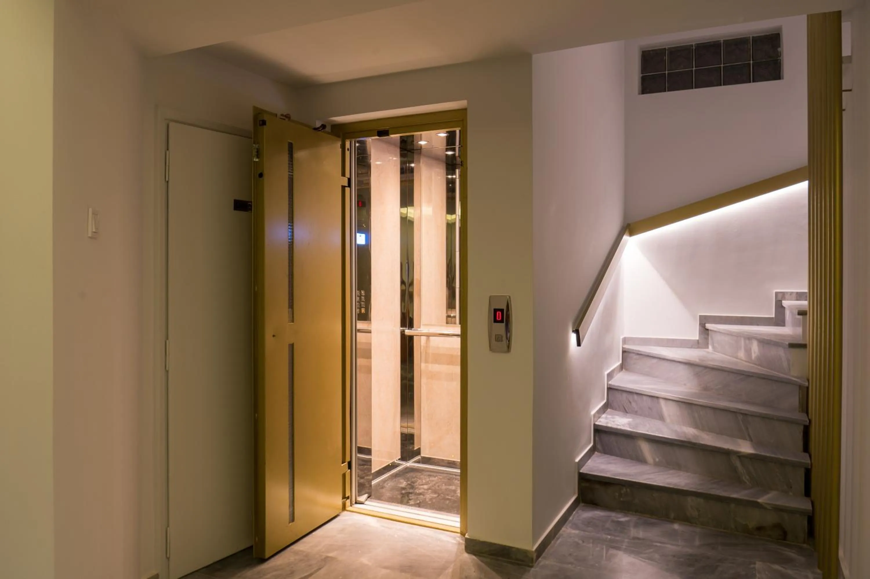 Facade/entrance in CHROMA Lodge Rafina