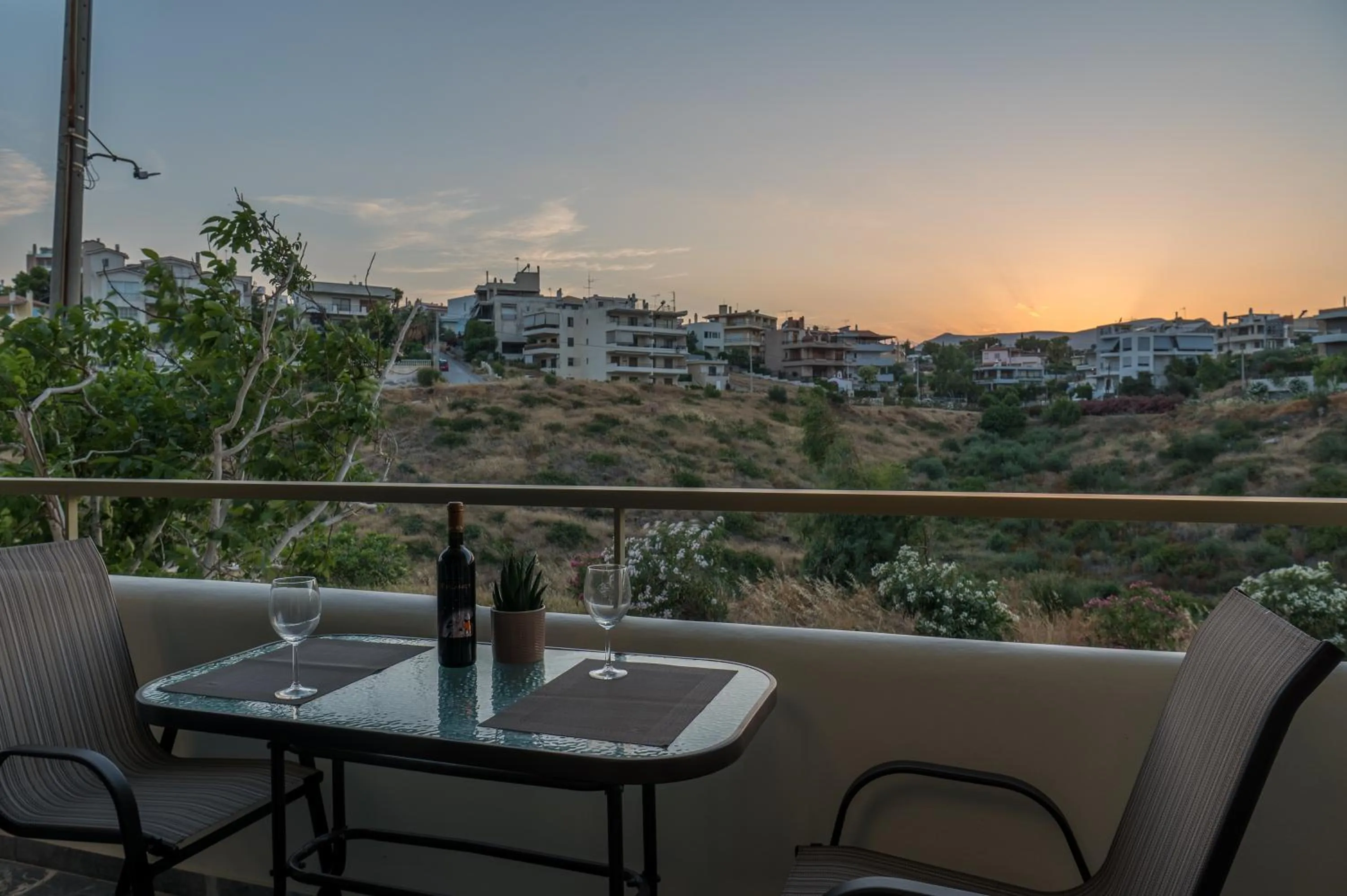 Library in CHROMA Lodge Rafina