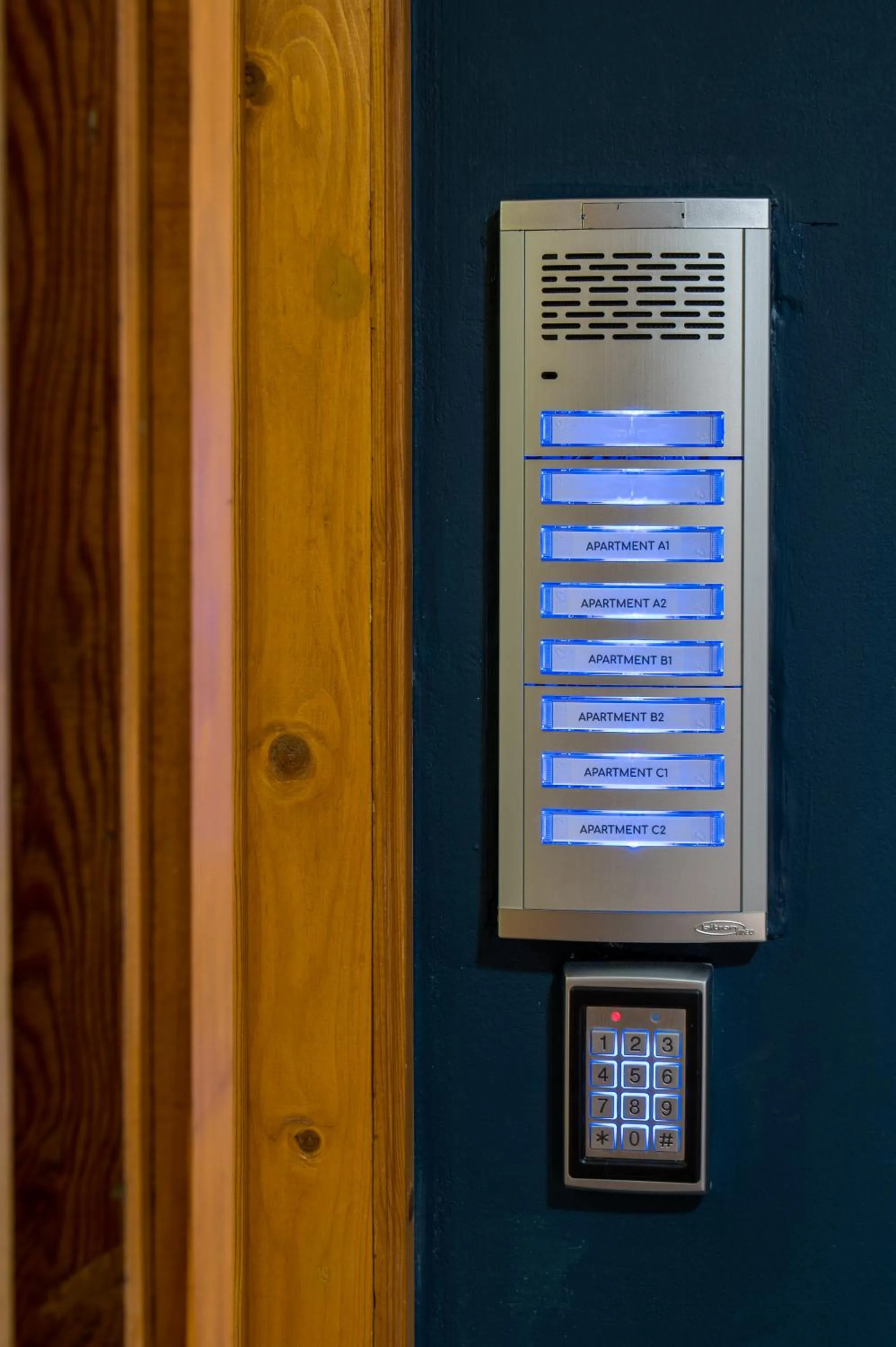Facade/entrance in CHROMA Lodge Rafina