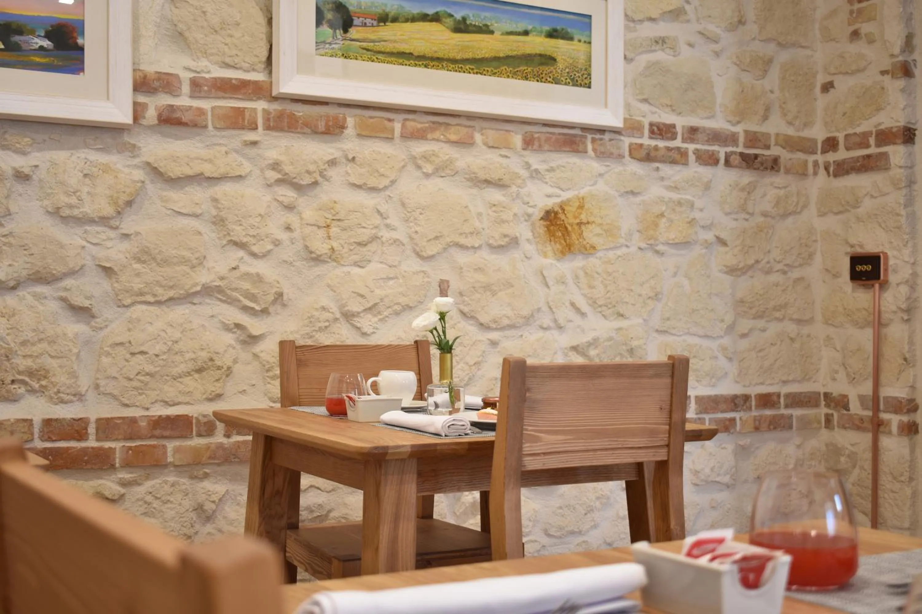 Restaurant/places to eat in Tenuta Micoli