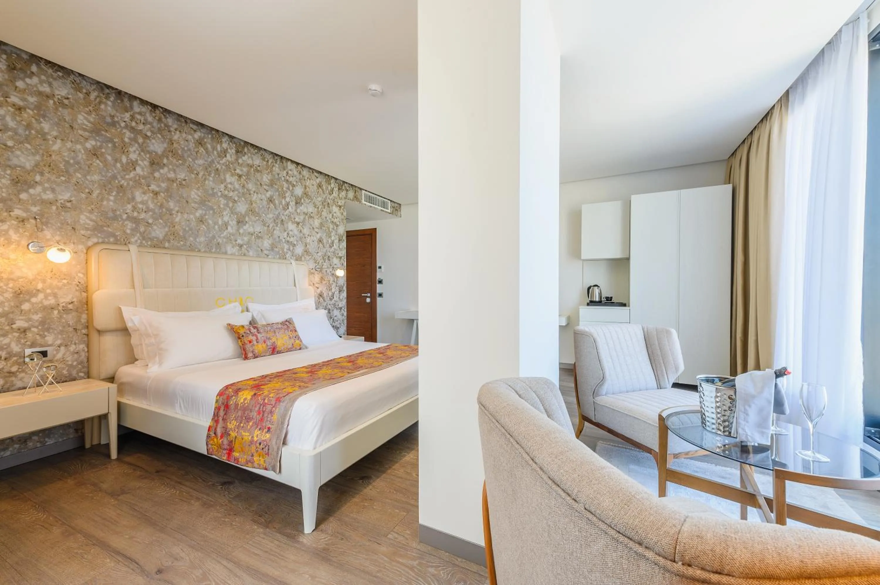 Bed in Chic Boutique Hotel Vlore