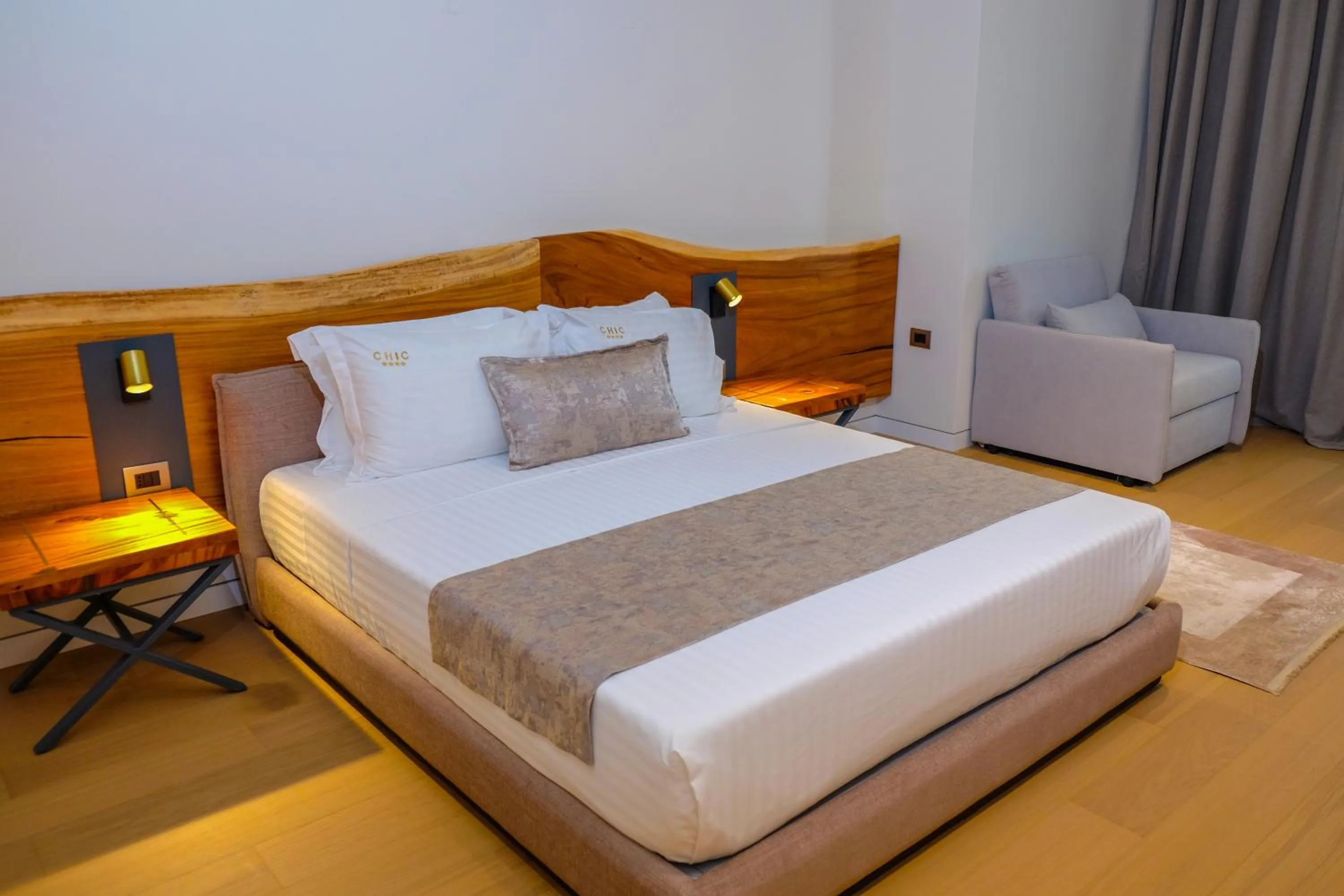 Bed in Chic Boutique Hotel Vlore