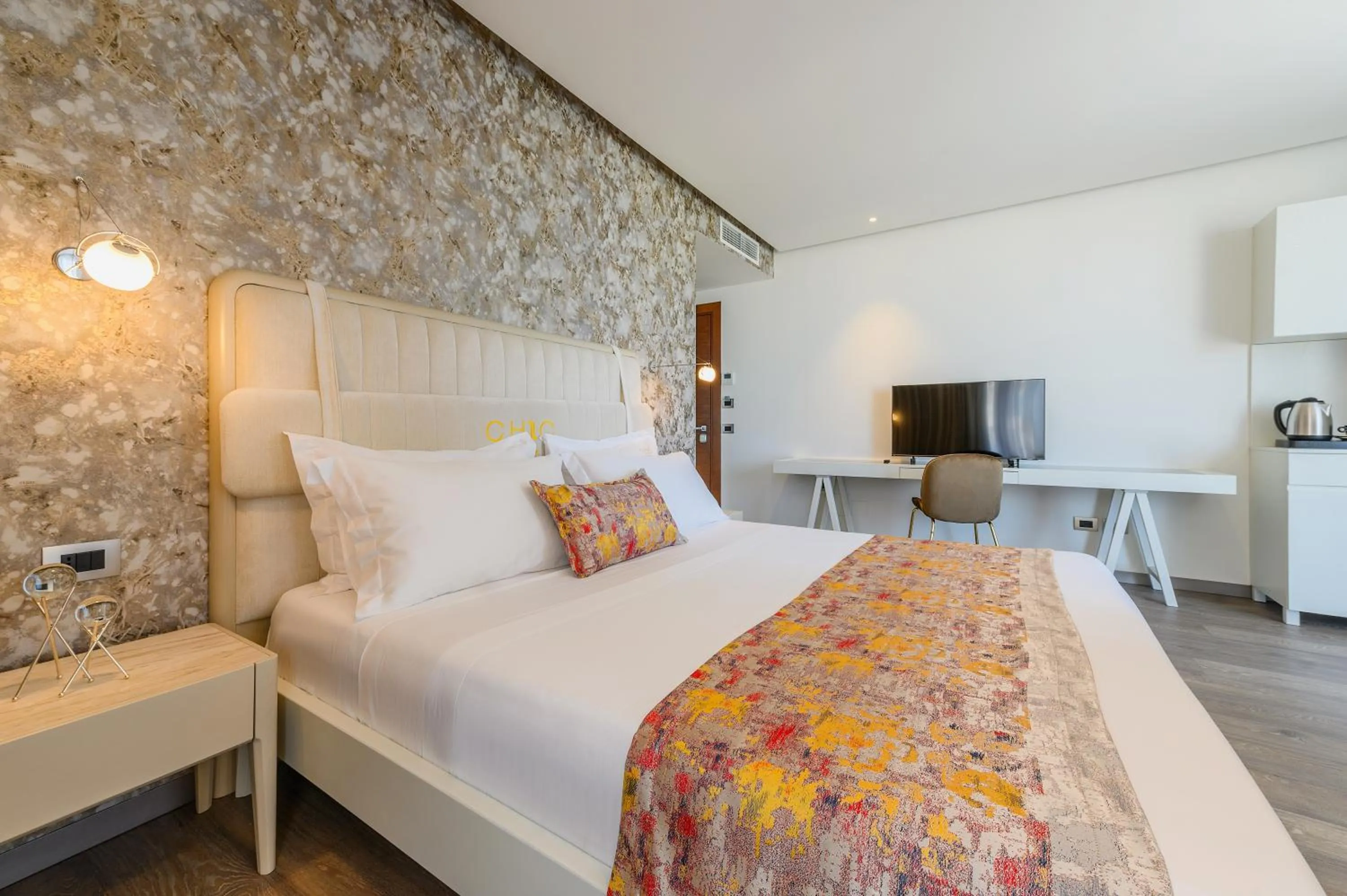 Bed in Chic Boutique Hotel Vlore