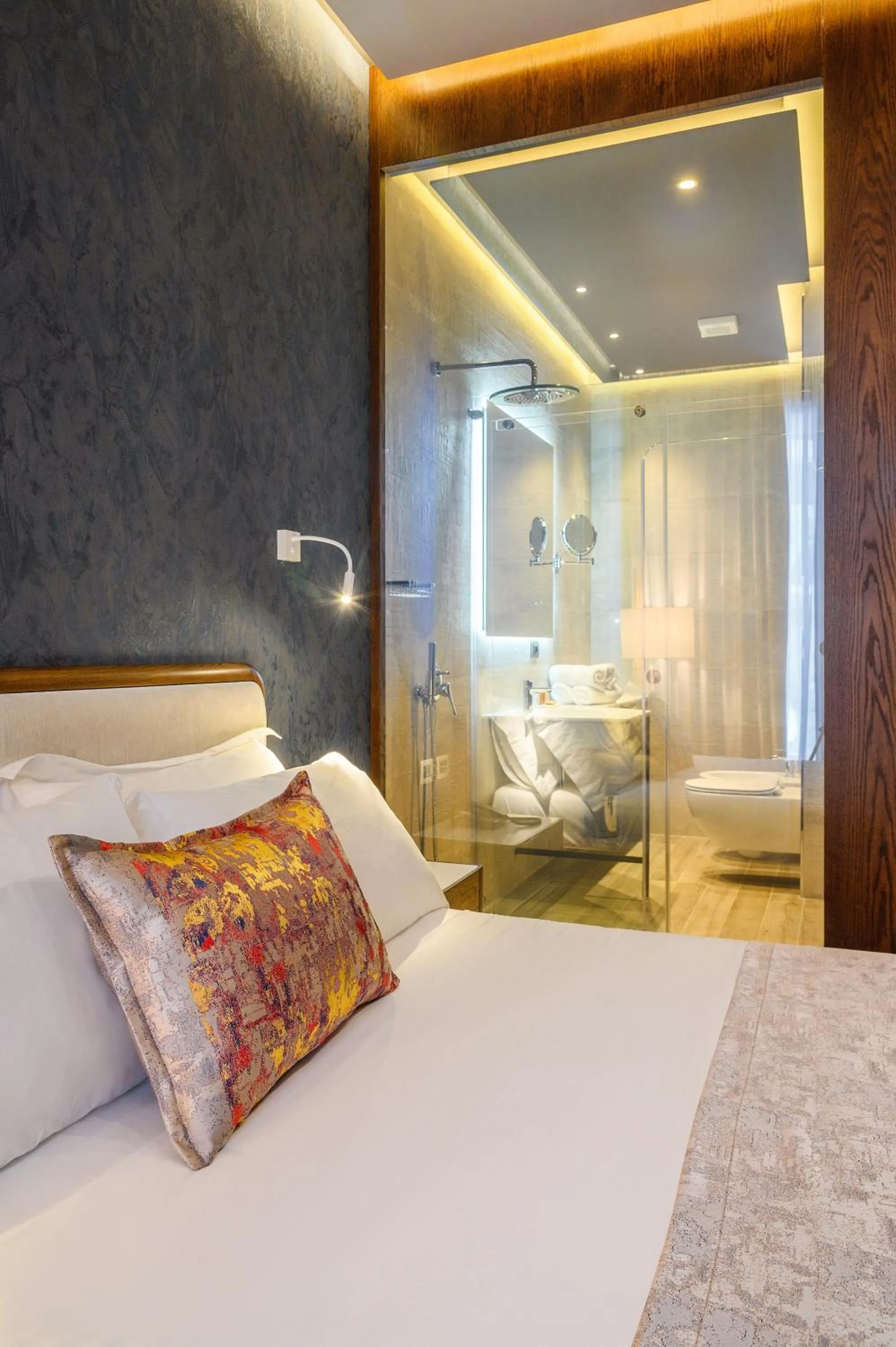 Bed in Chic Boutique Hotel Vlore