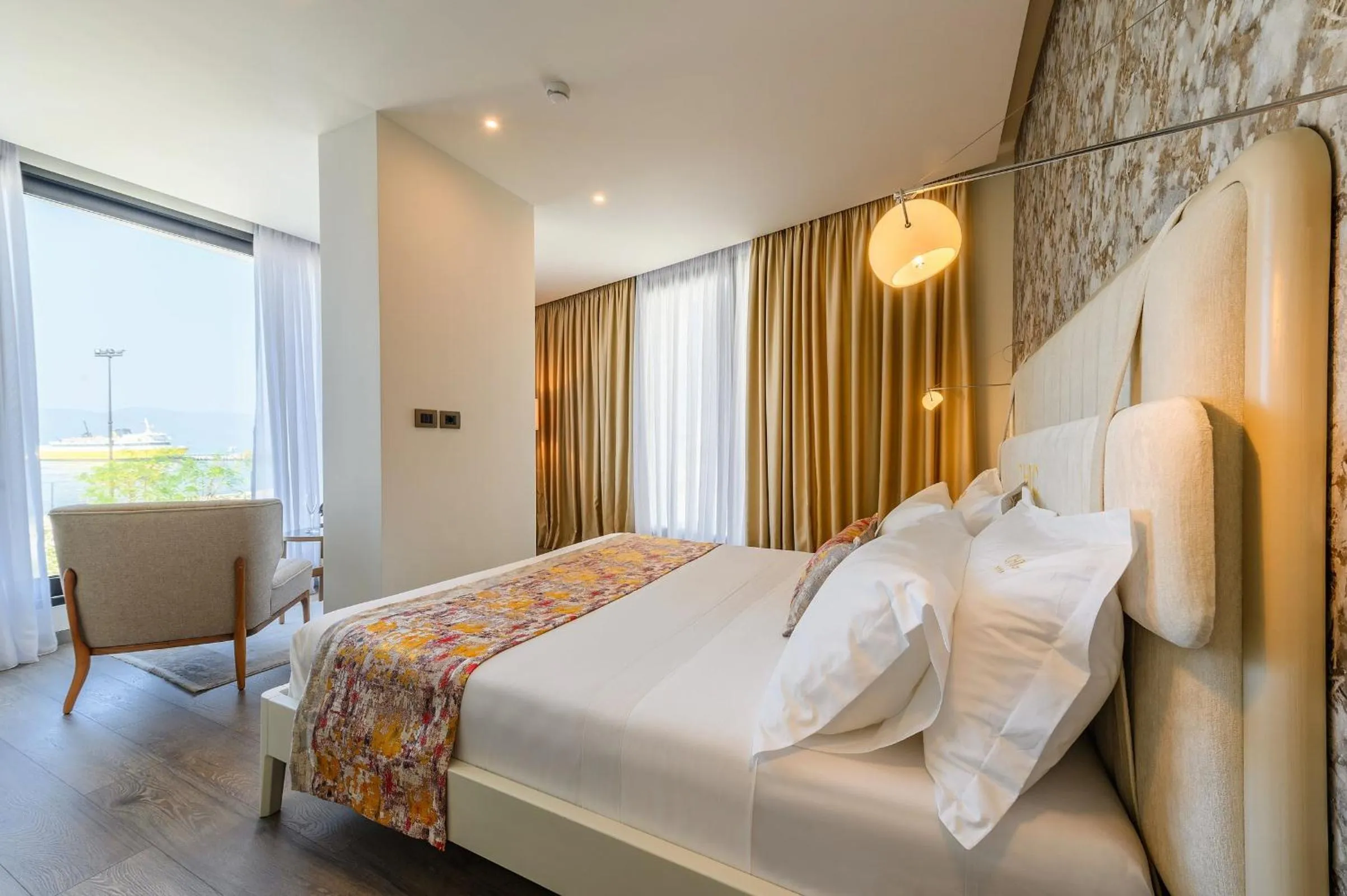 Bed in Chic Boutique Hotel Vlore