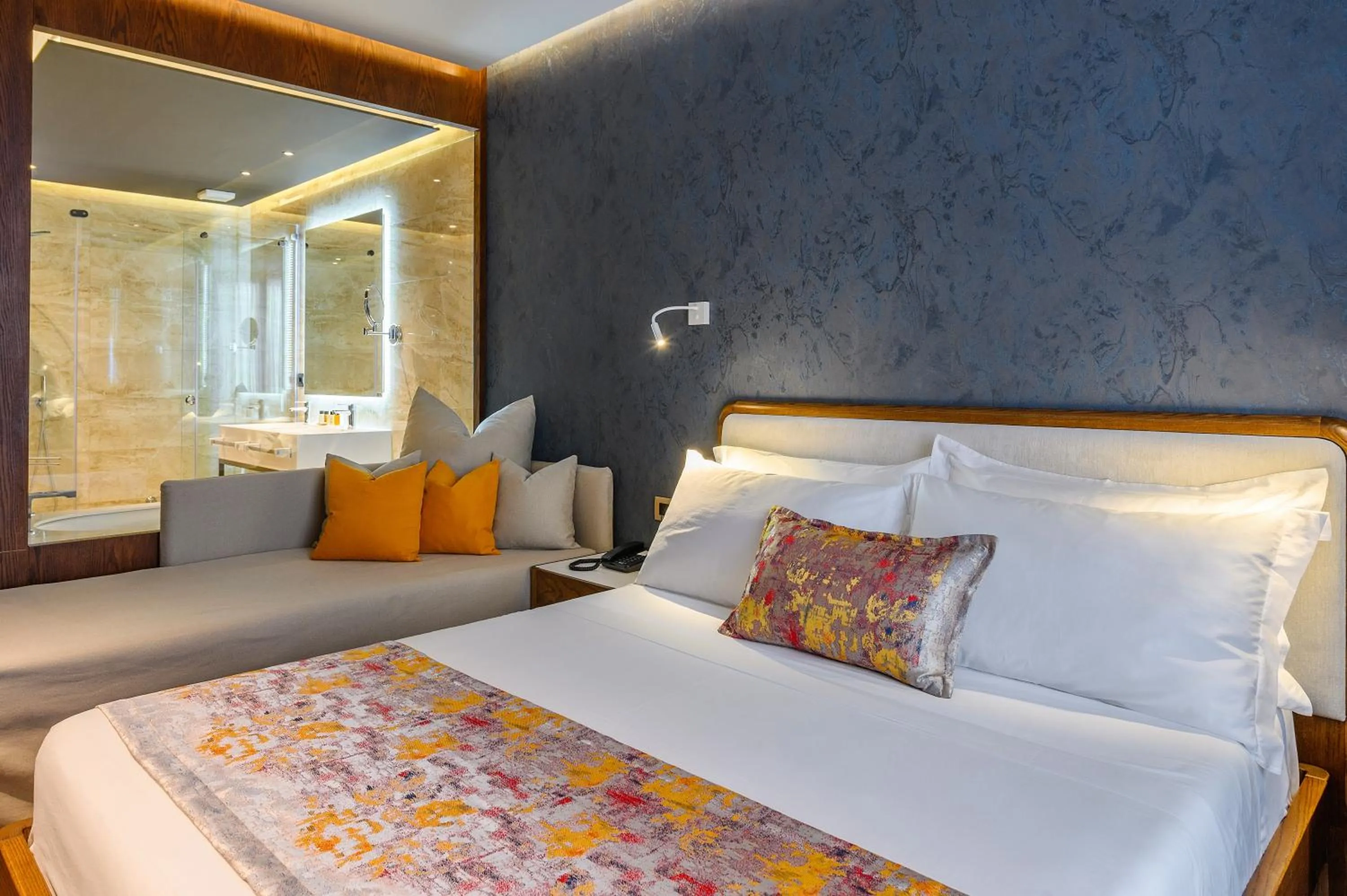 Bed in Chic Boutique Hotel Vlore